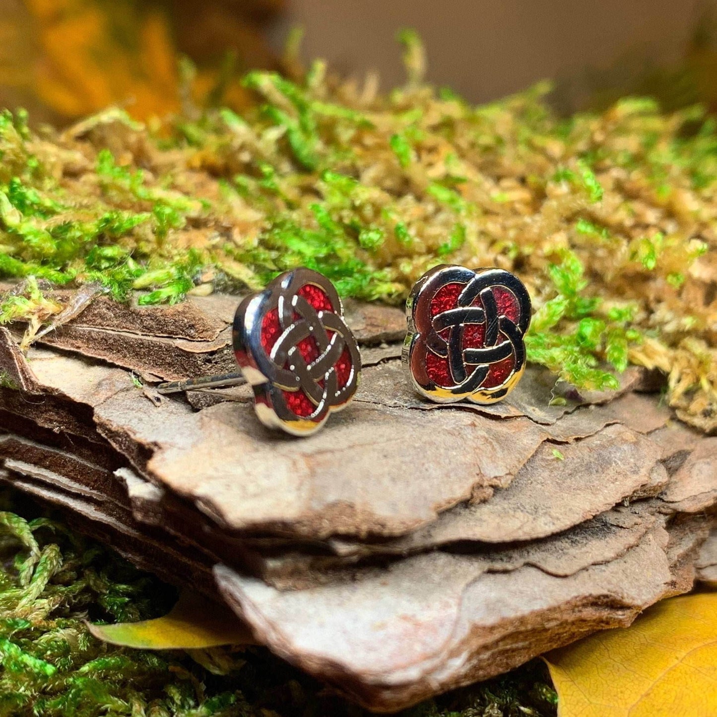 Dara Knot Stud Earrings - Red