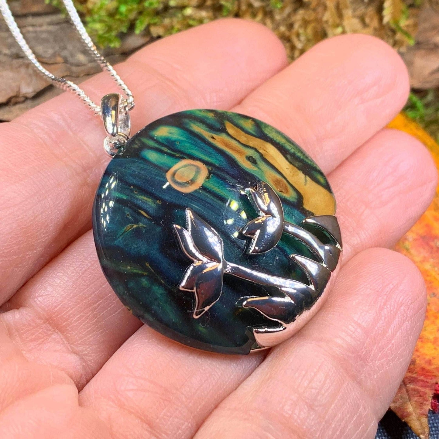 Heathergems Celtic Flower Necklace - Green