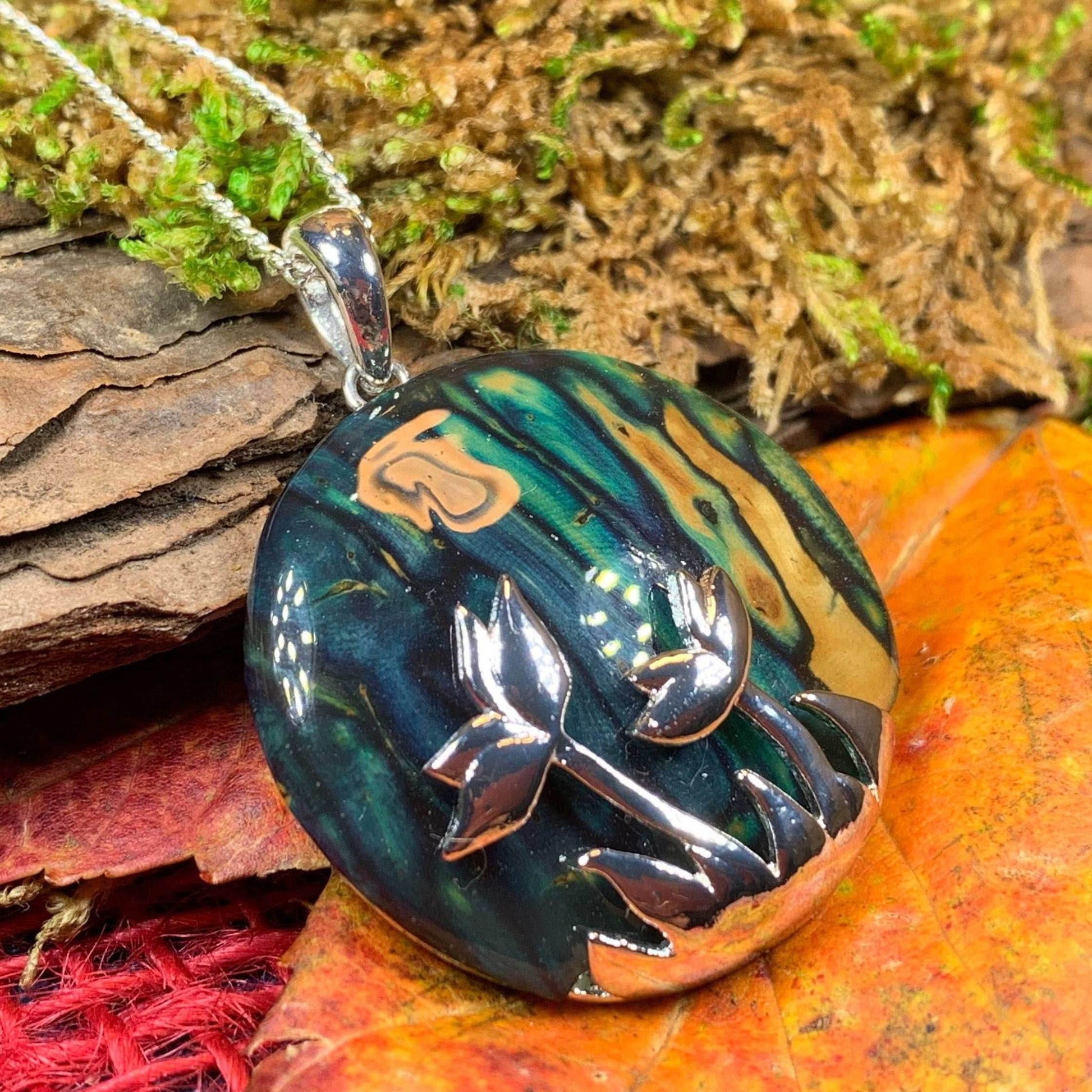 Heathergems Celtic Flower Necklace - Green