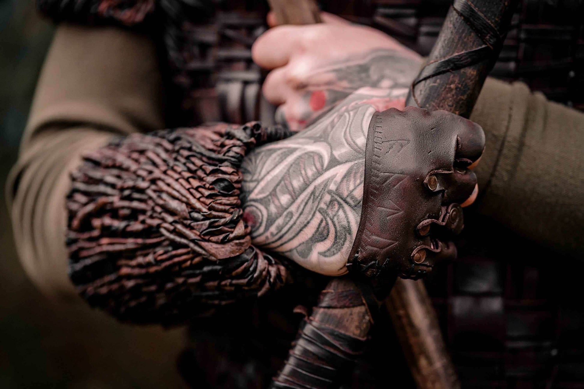 Floki leather glove (Vikings) - one right-hand glove / Brown (as on photo)