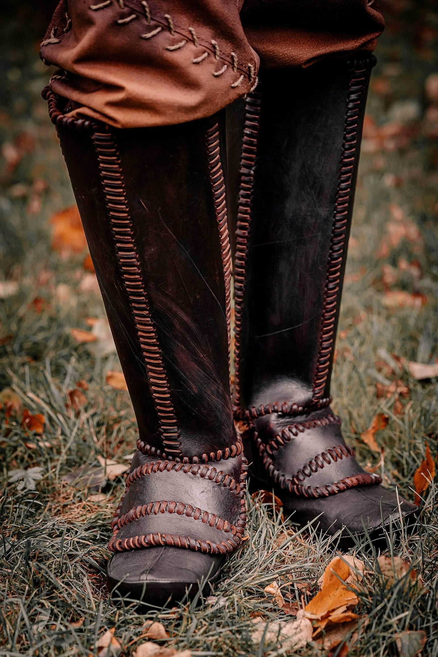 Viking leather shin guards - brown (lie photo) / S
