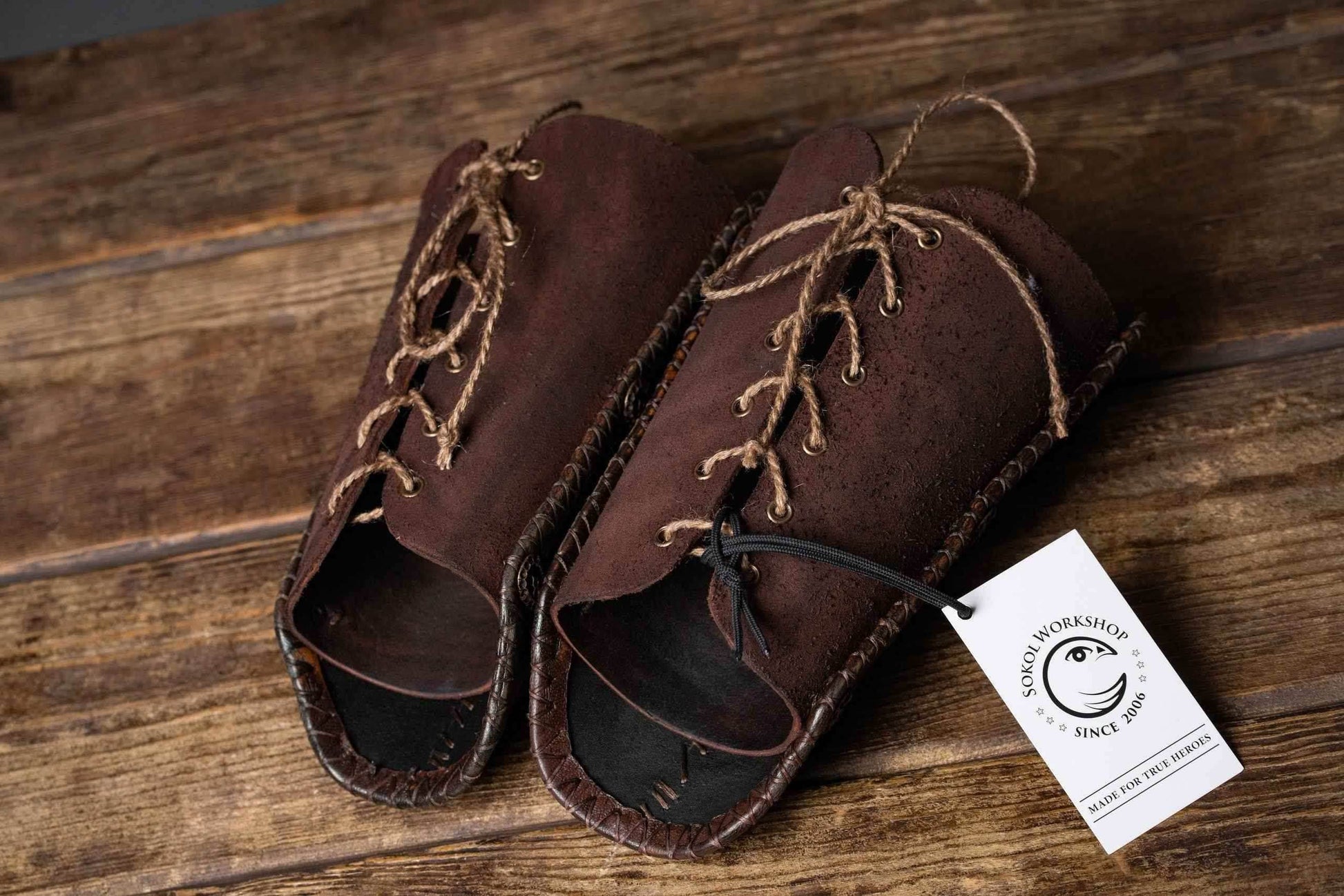 Viking leather bracers - Brown / One bracer