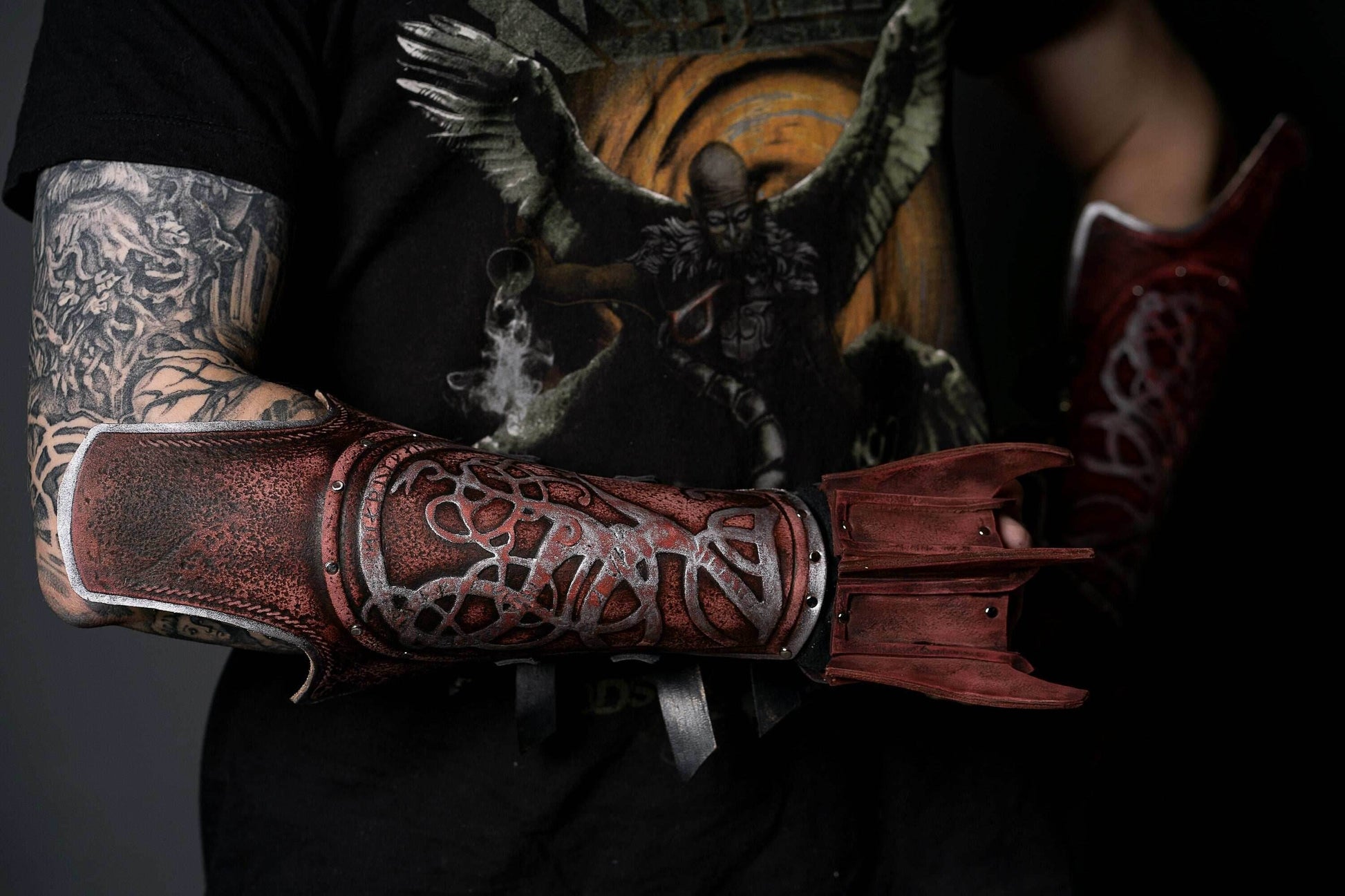 Kratos bracers with claws (God of War) - One left bracer