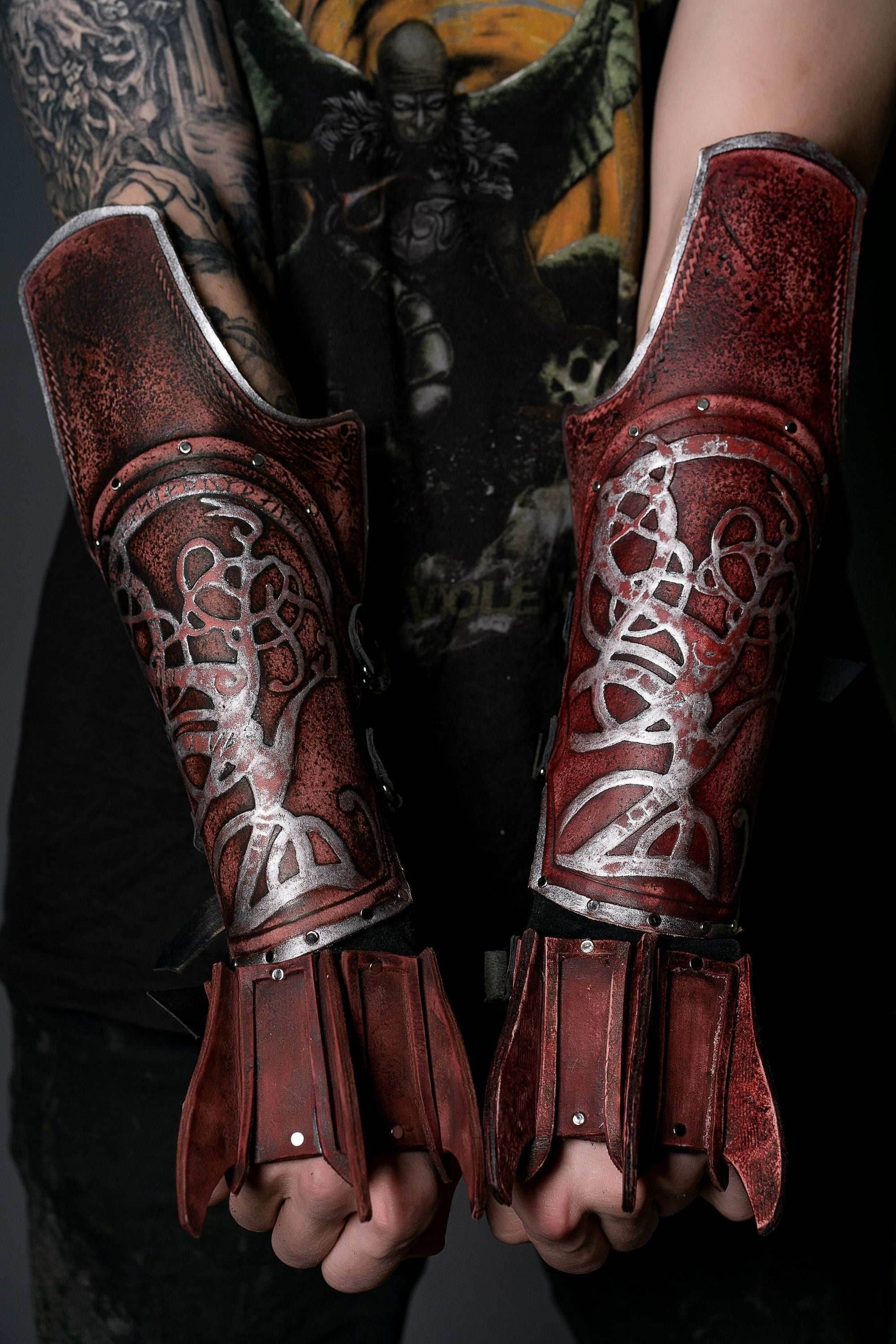 Kratos bracers with claws (God of War) - One left bracer
