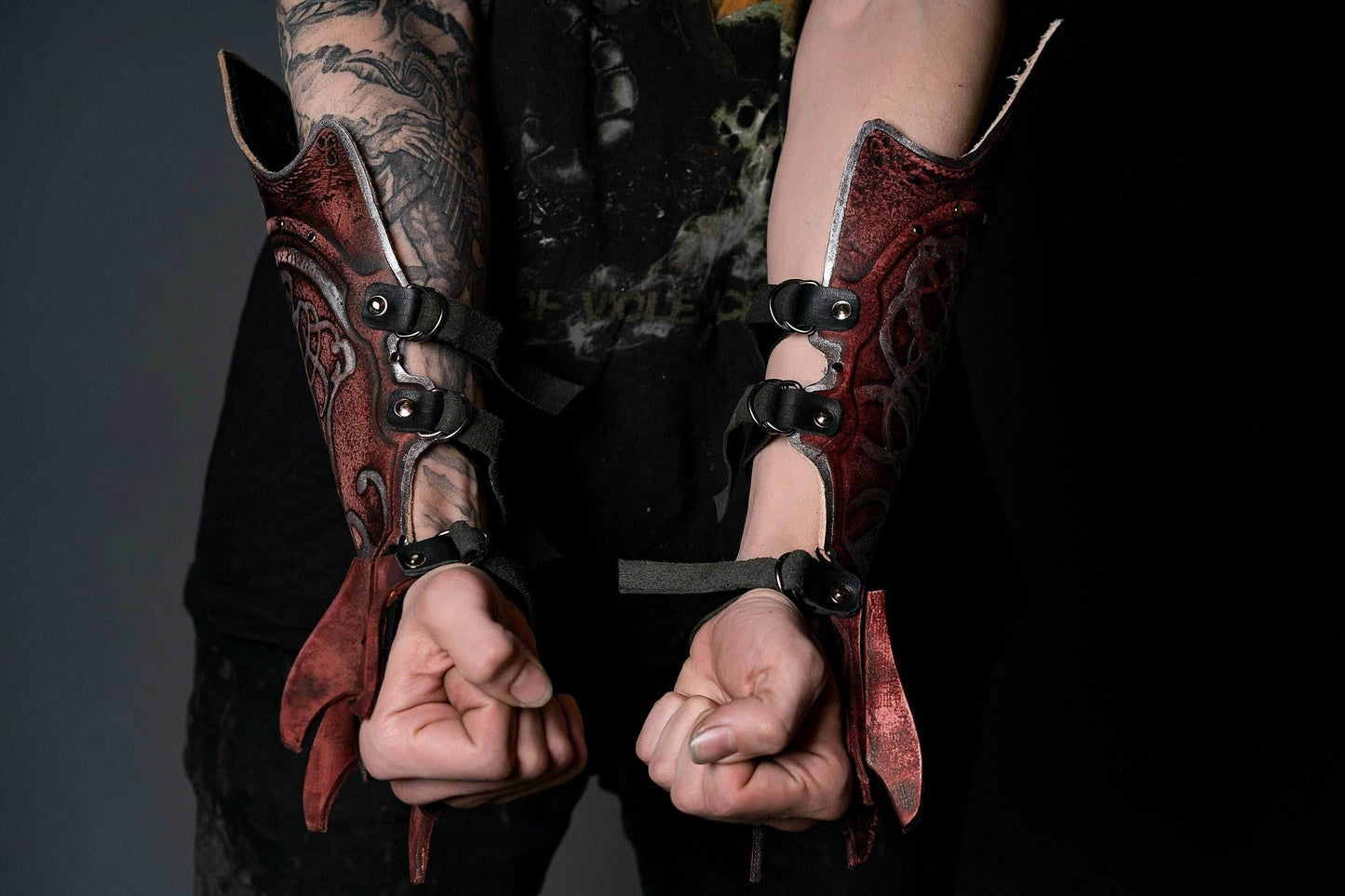 Kratos bracers with claws (God of War) - One left bracer