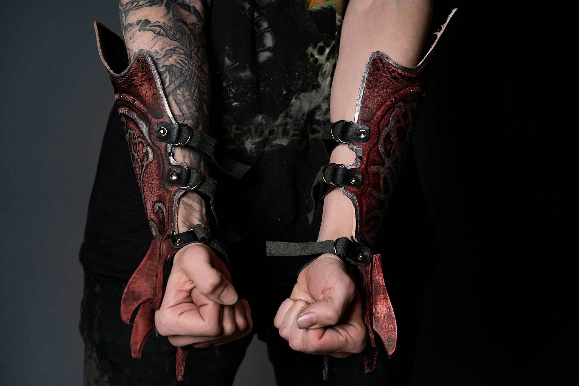 Kratos bracers with claws (God of War) - One left bracer