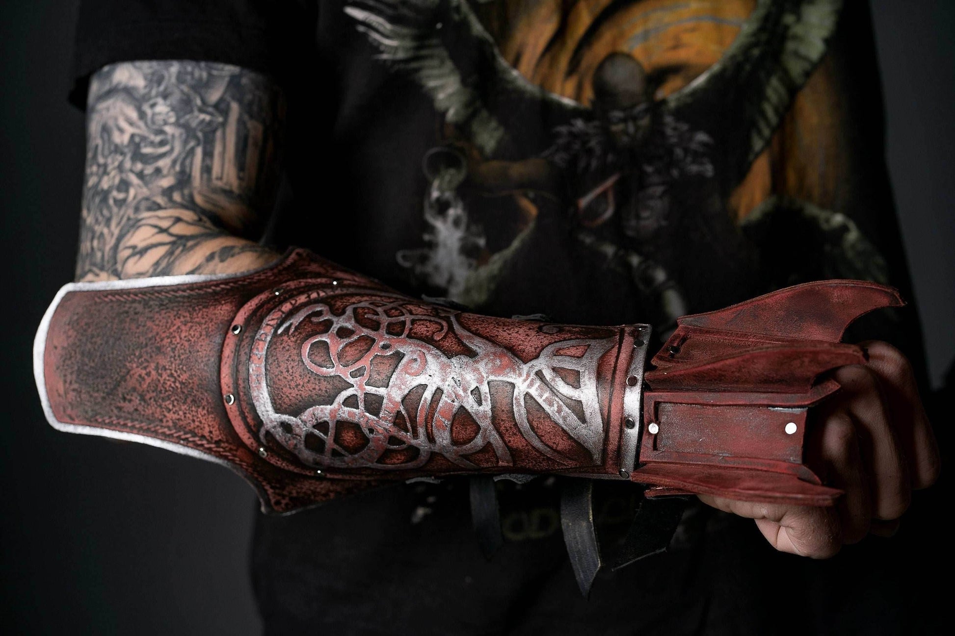 Kratos bracers with claws (God of War) - One left bracer