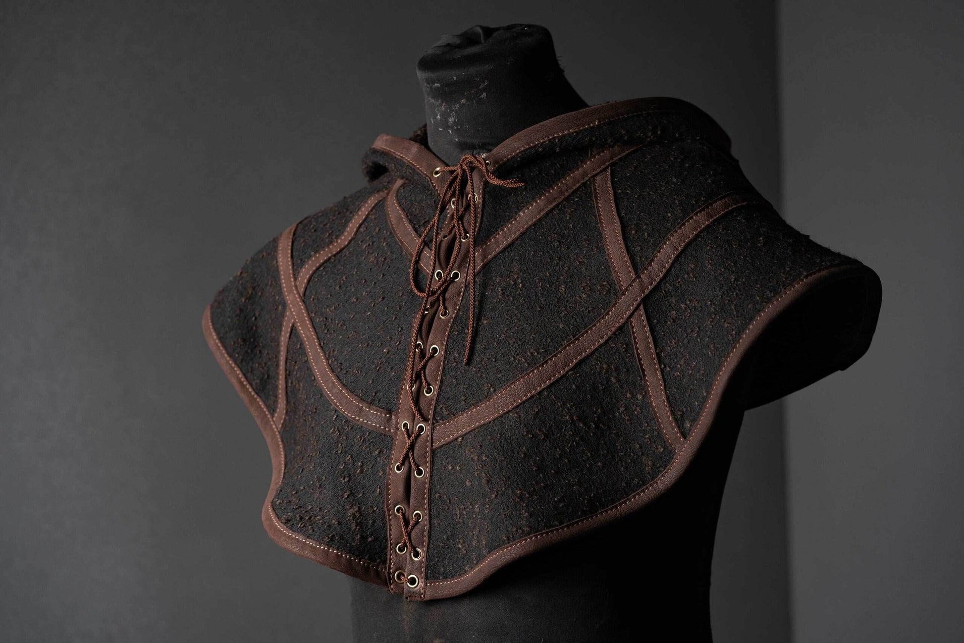 Jeff bridges hood with mantle (Seventh son) - S / Black