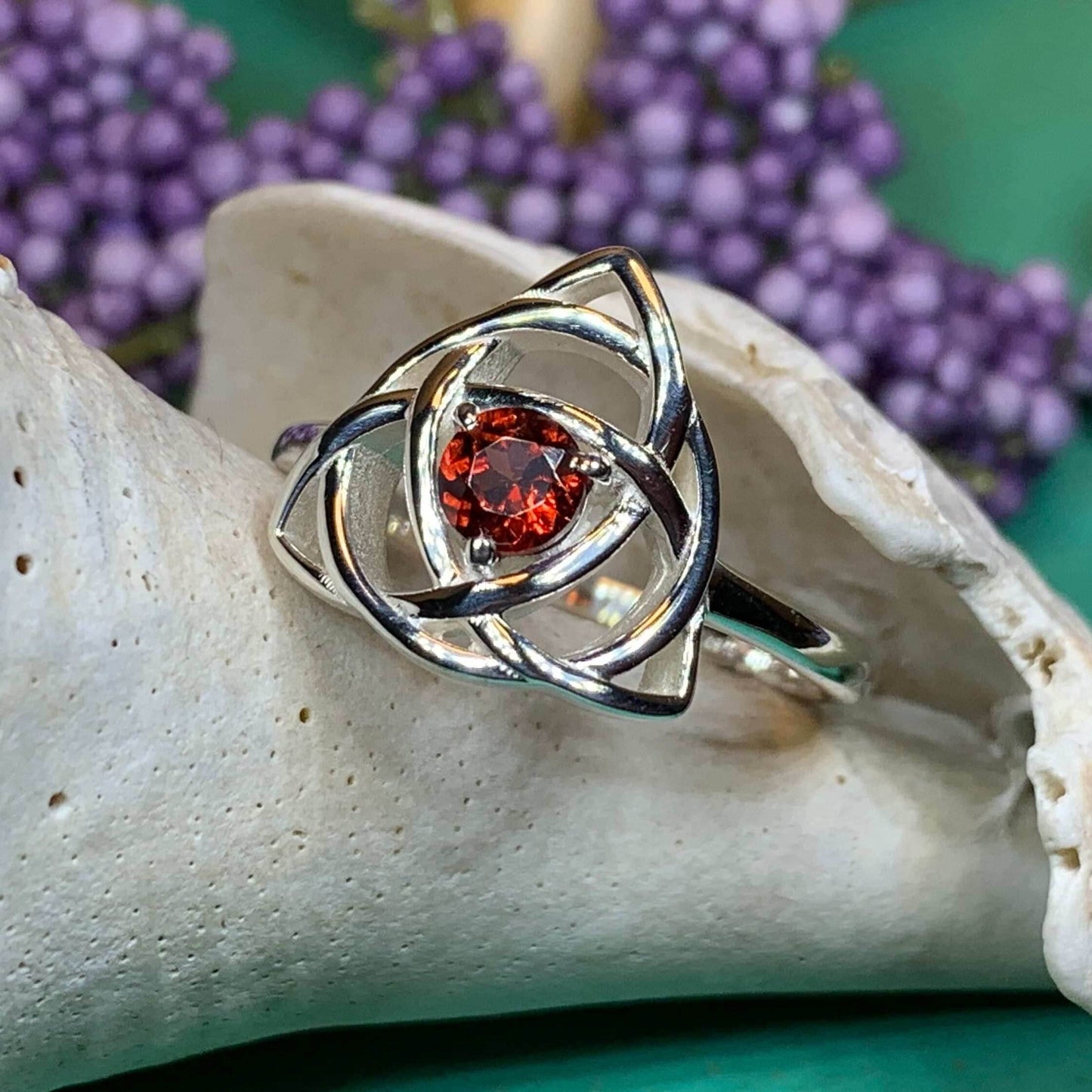 Lorinda Celtic Knot Ring - 6 / Garnet