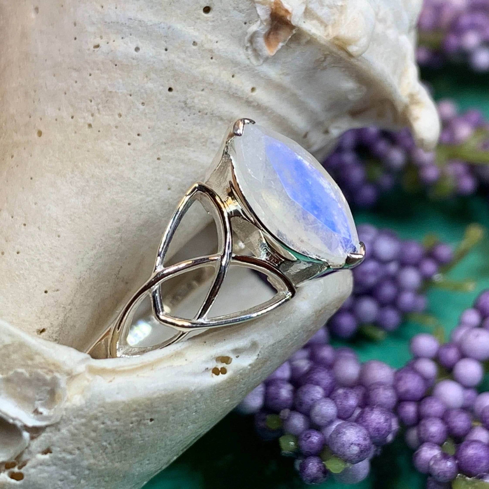 Esmeralda Celtic Knot Ring - 5