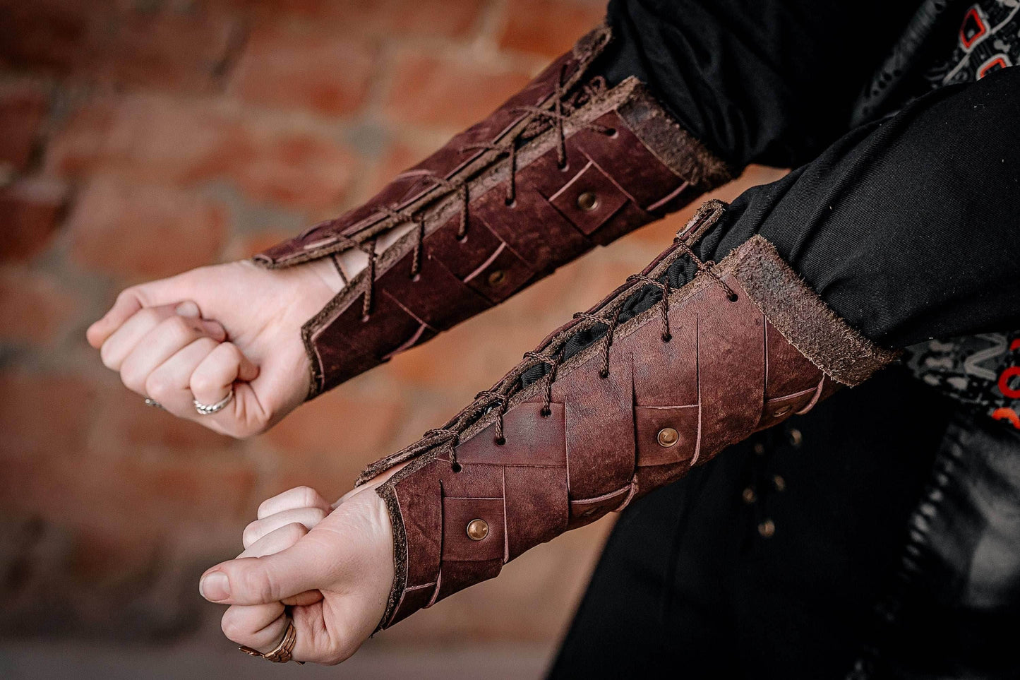 Medieval leather bracers for Larp - Brown (like foto) / For one hand