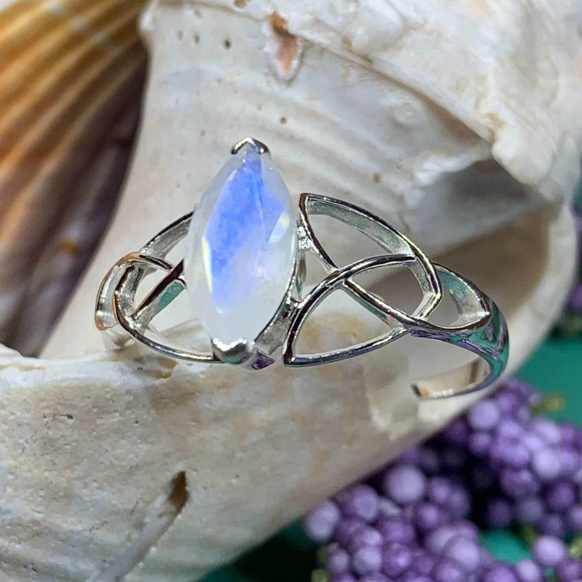 Esmeralda Celtic Knot Ring - 5