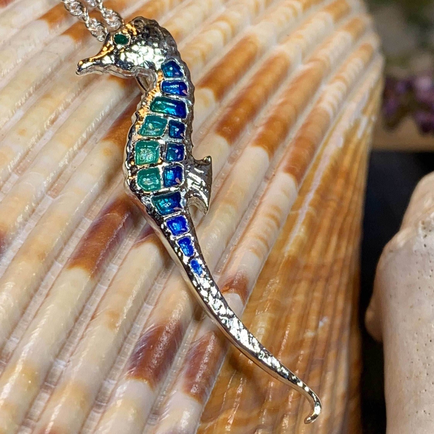 Summerleaze Seahorse Necklace - 18