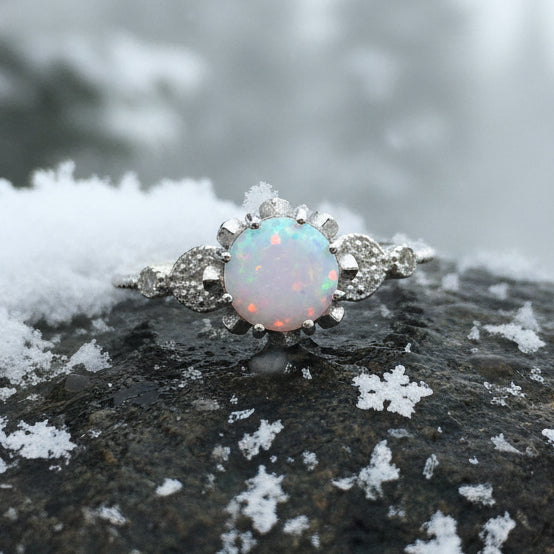 Vintage Opal Celtic Ring