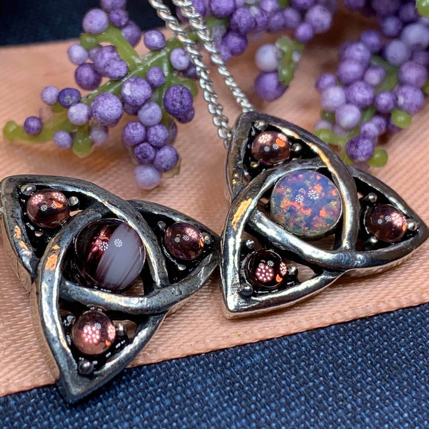 Elven Trinity Knot Necklace - Amethyst