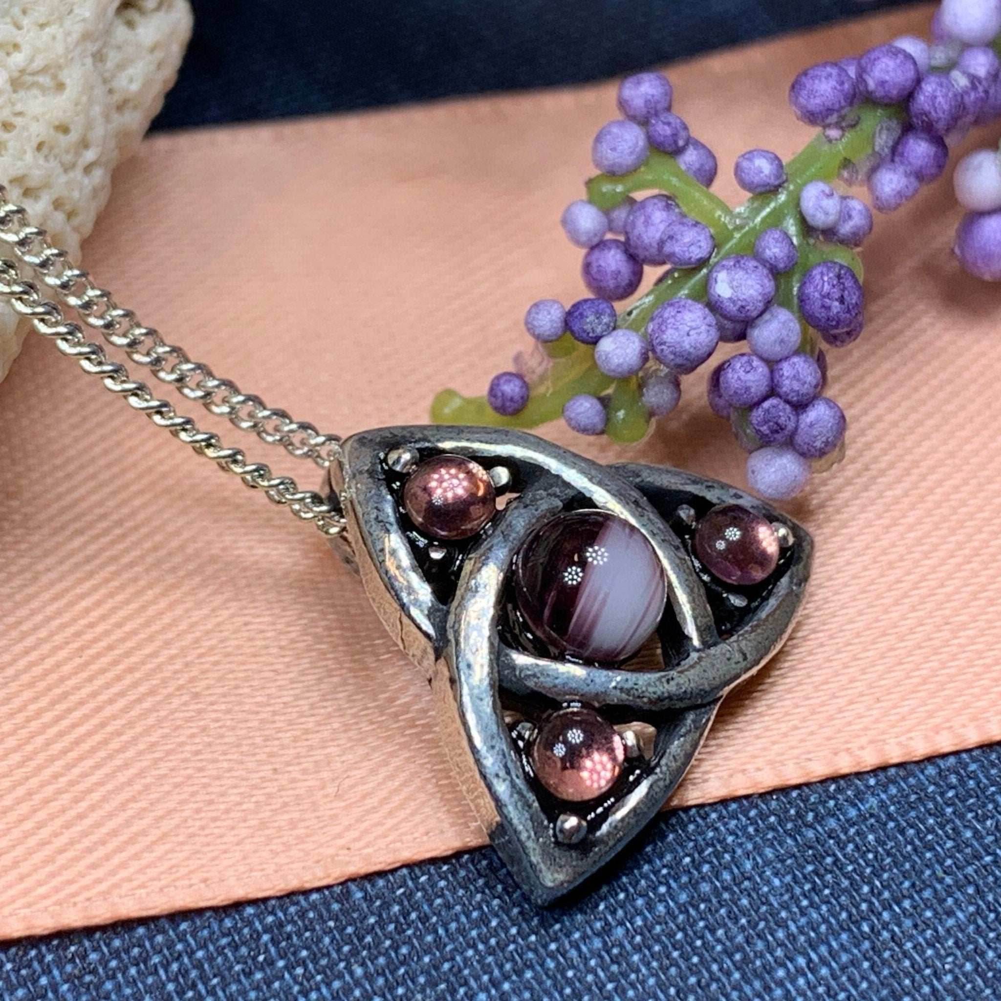 Elven Trinity Knot Necklace - Amethyst