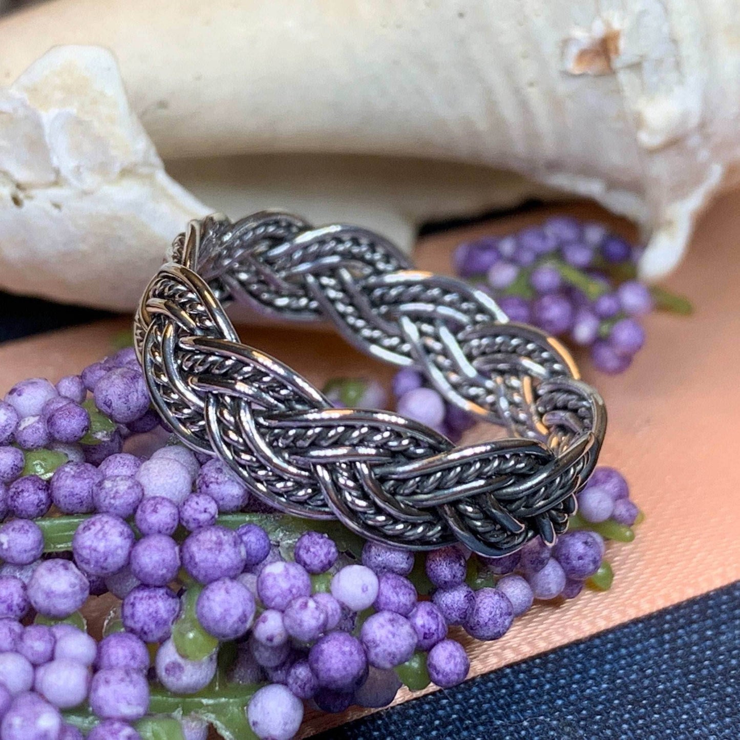 Isolde Celtic Knot Ring - 5