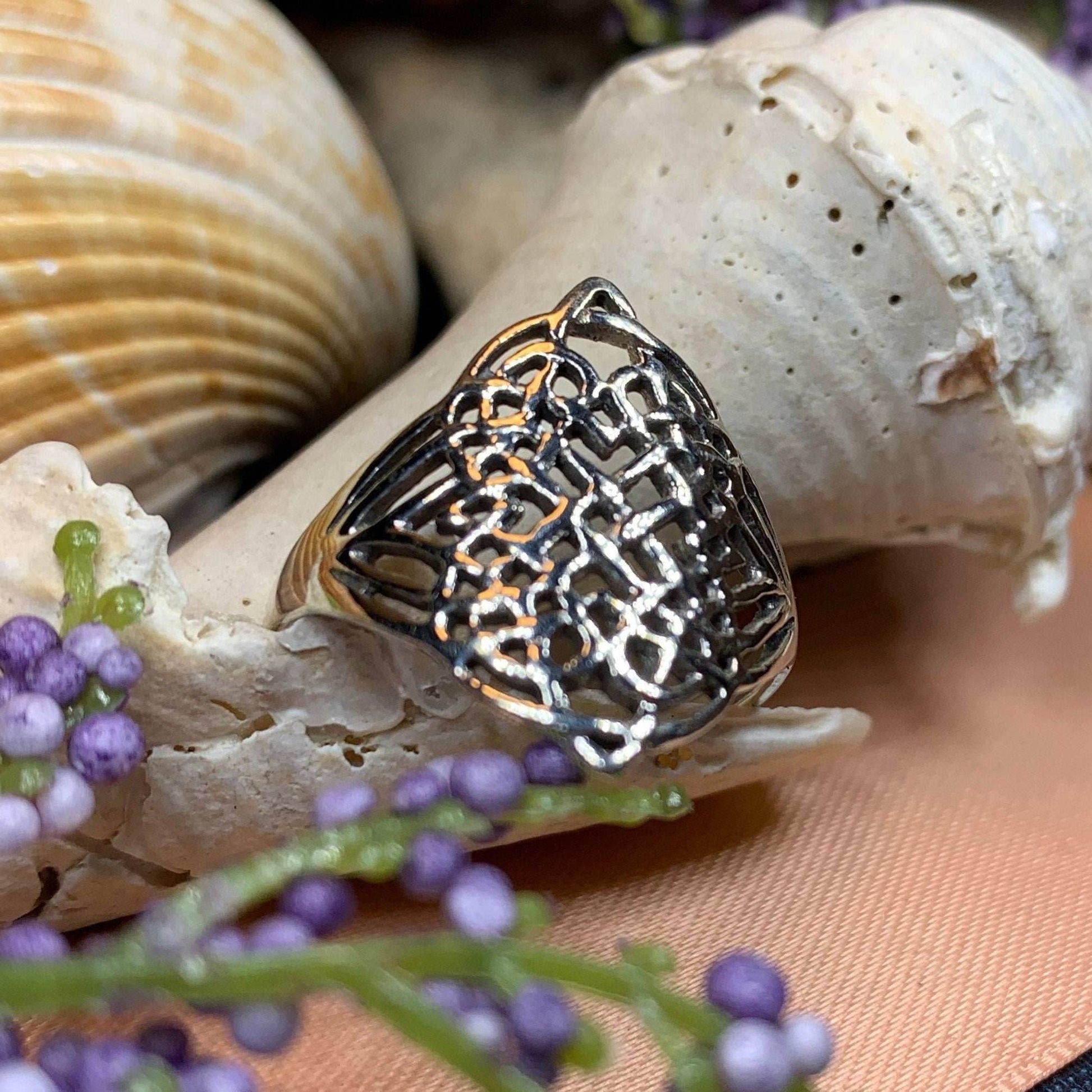 Corriander Celtic Knot Ring - 8