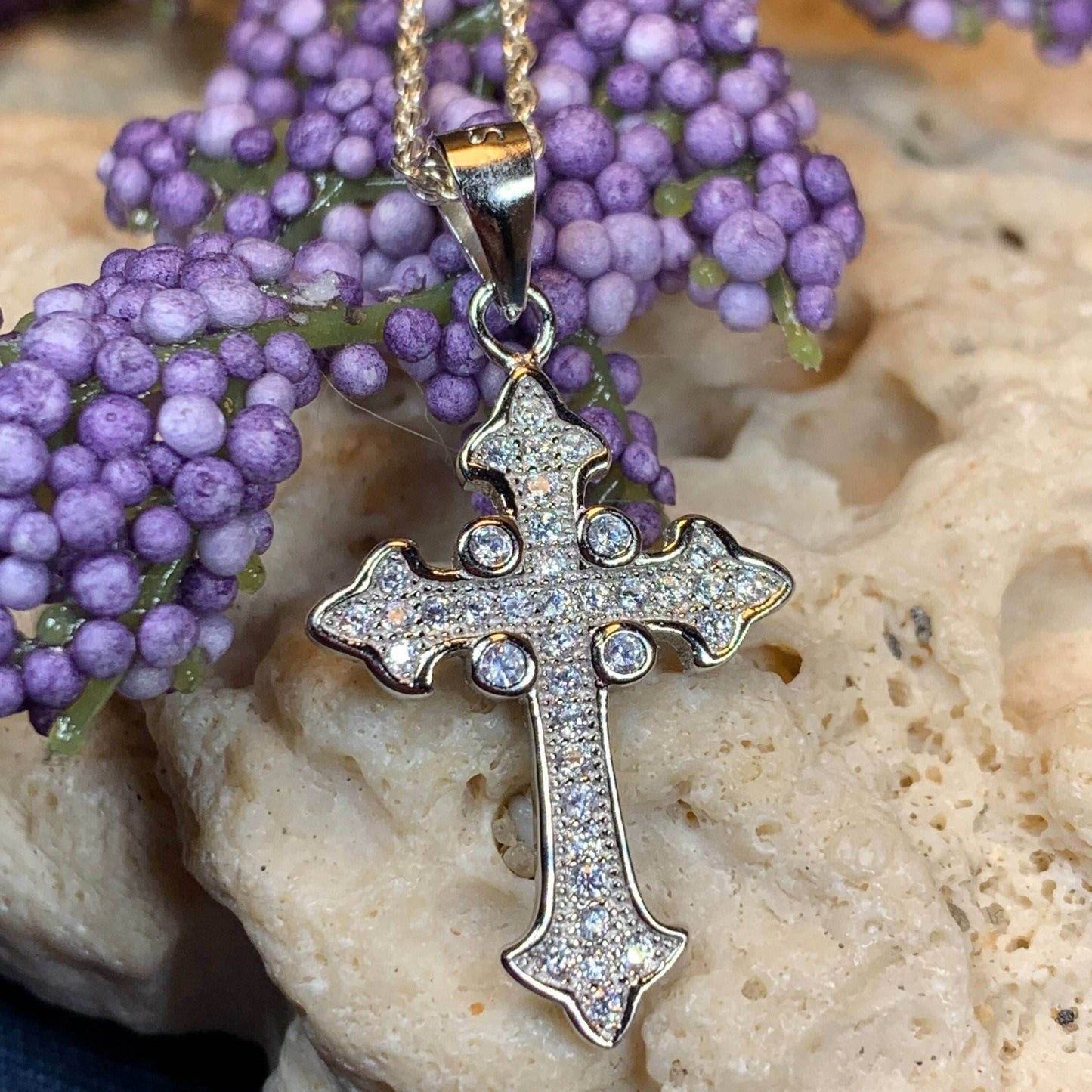 Immaculate Celtic Cross Necklace - 18