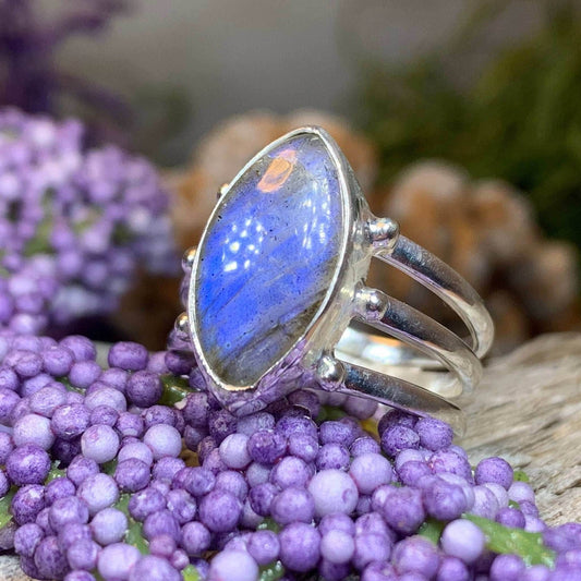 Celtic Mystic Labradorite Ring - 8 / Oval