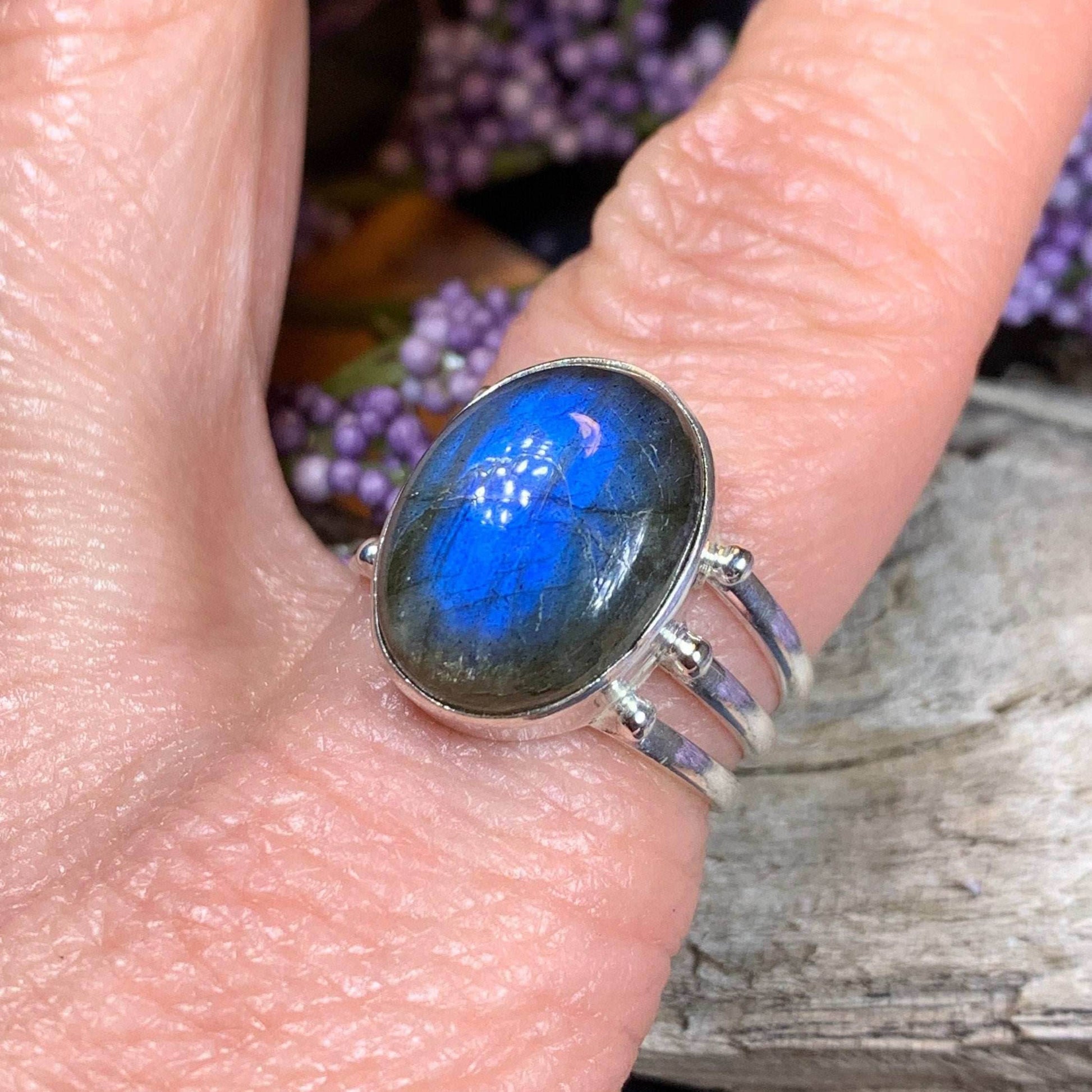 Celtic Mystic Labradorite Ring - 8 / Oval