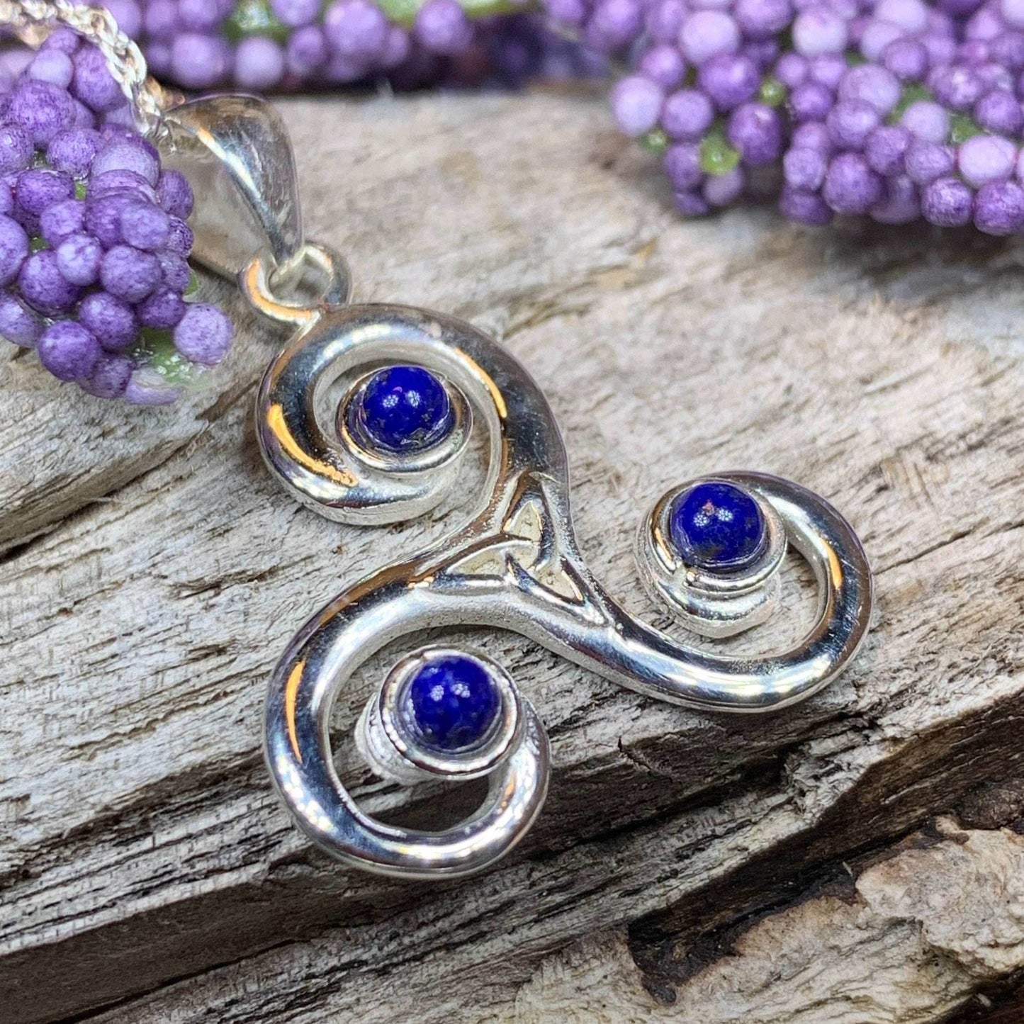 Jennie Celtic Spiral Necklace - 18 / Lapis lazuli