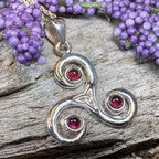 Jennie Celtic Spiral Necklace - 18 / Chalcedony