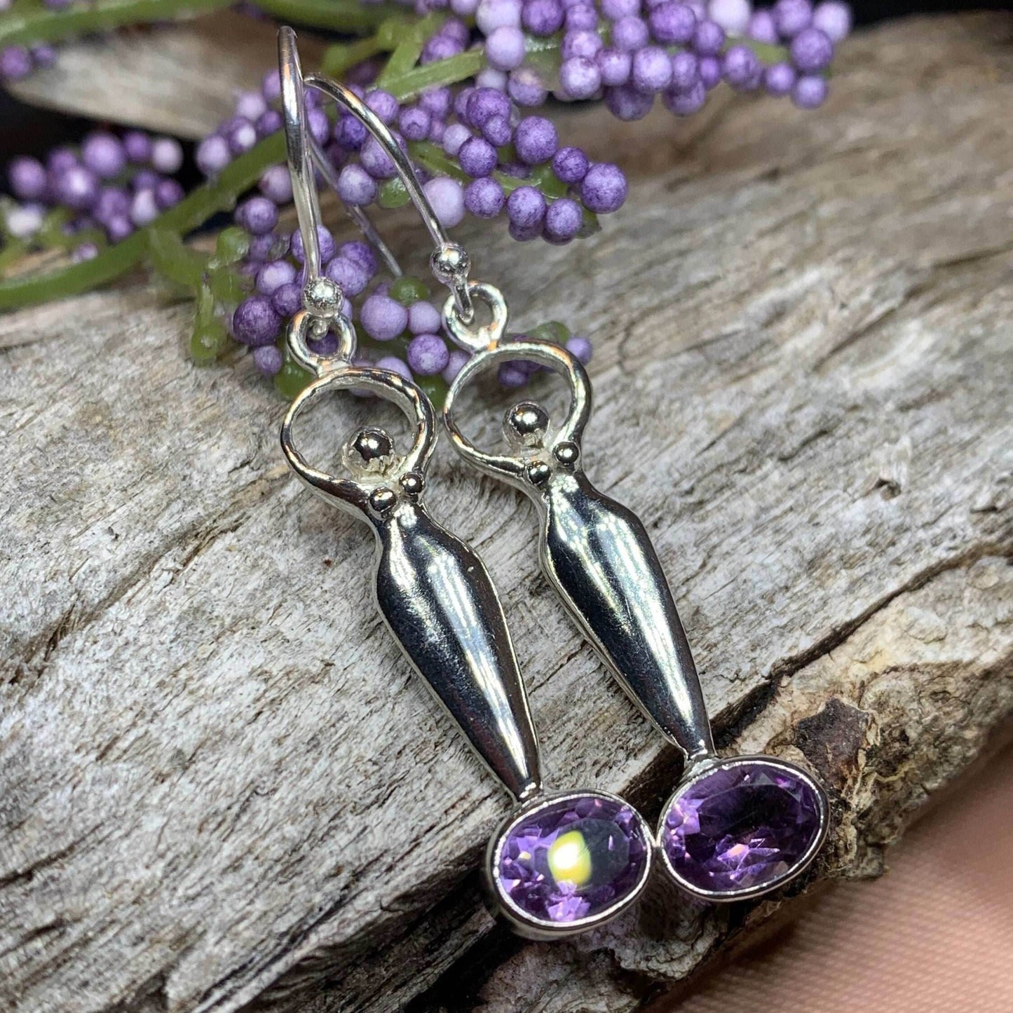 Sky Goddess Earrings - Amethyst Oval