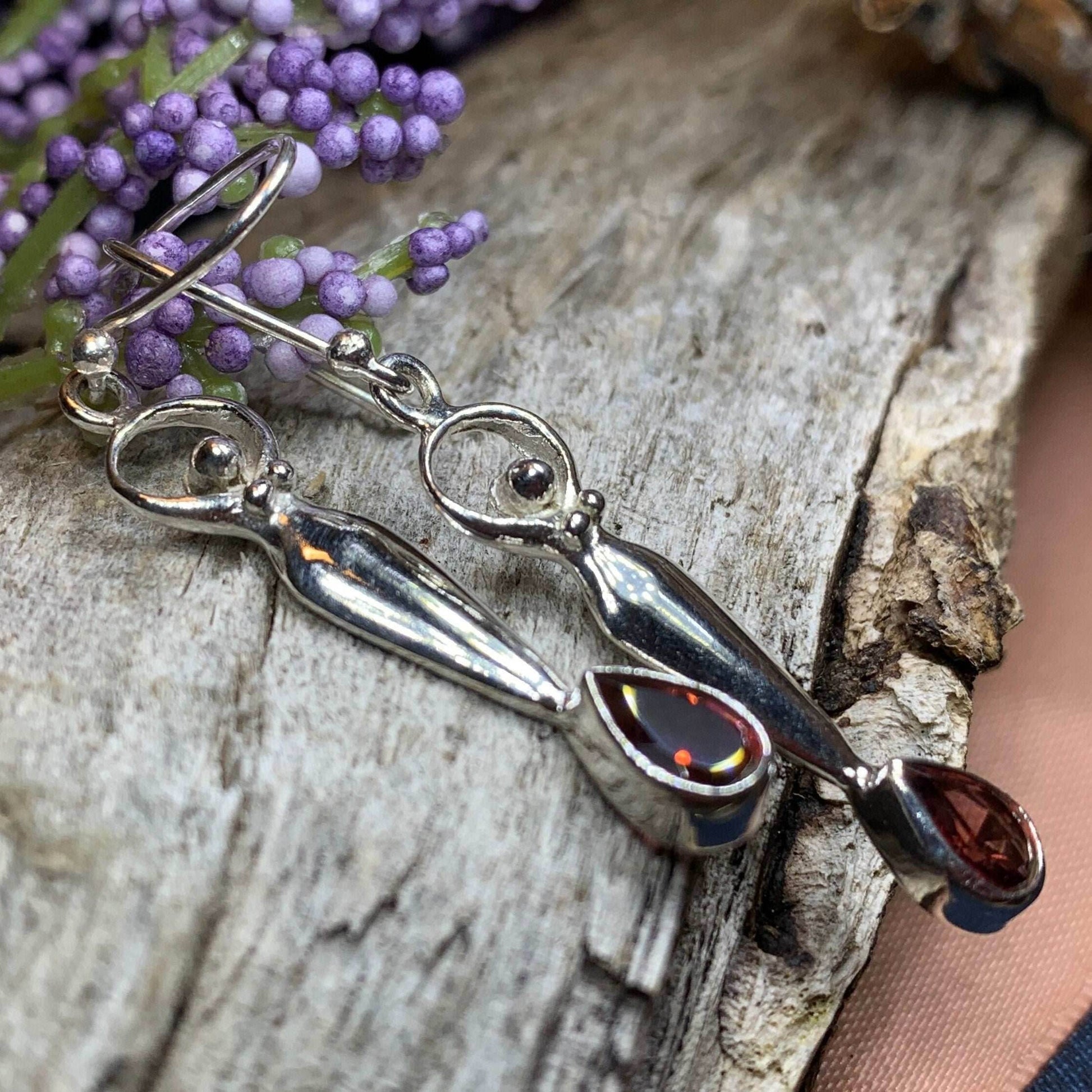 Sky Goddess Earrings - Amethyst Oval