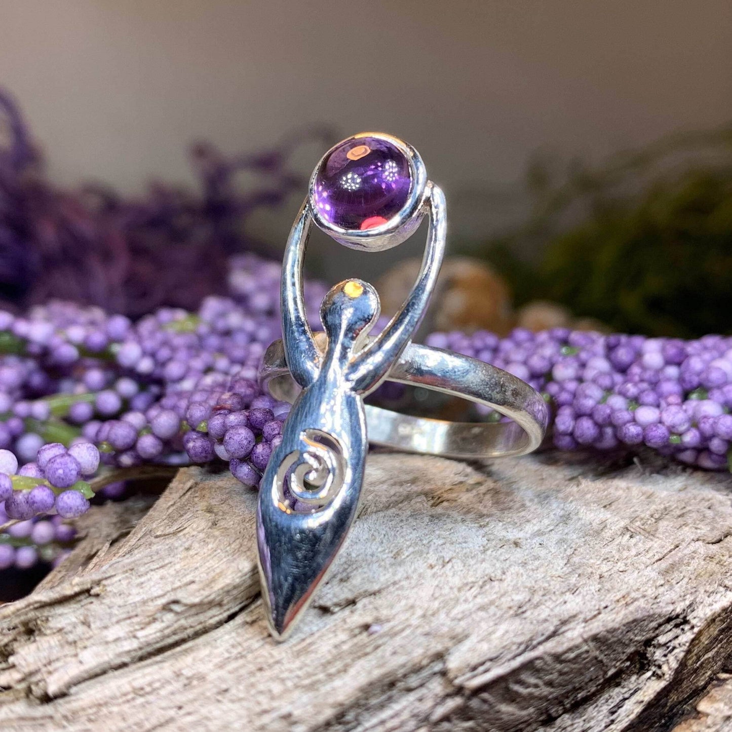 Celtic Danu Goddess Ring - 6 / Moonstone