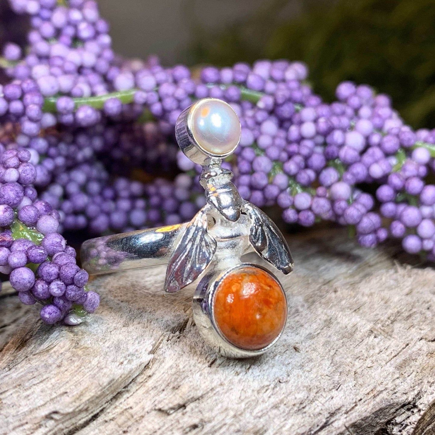 Summer Garden Bee Ring - 7