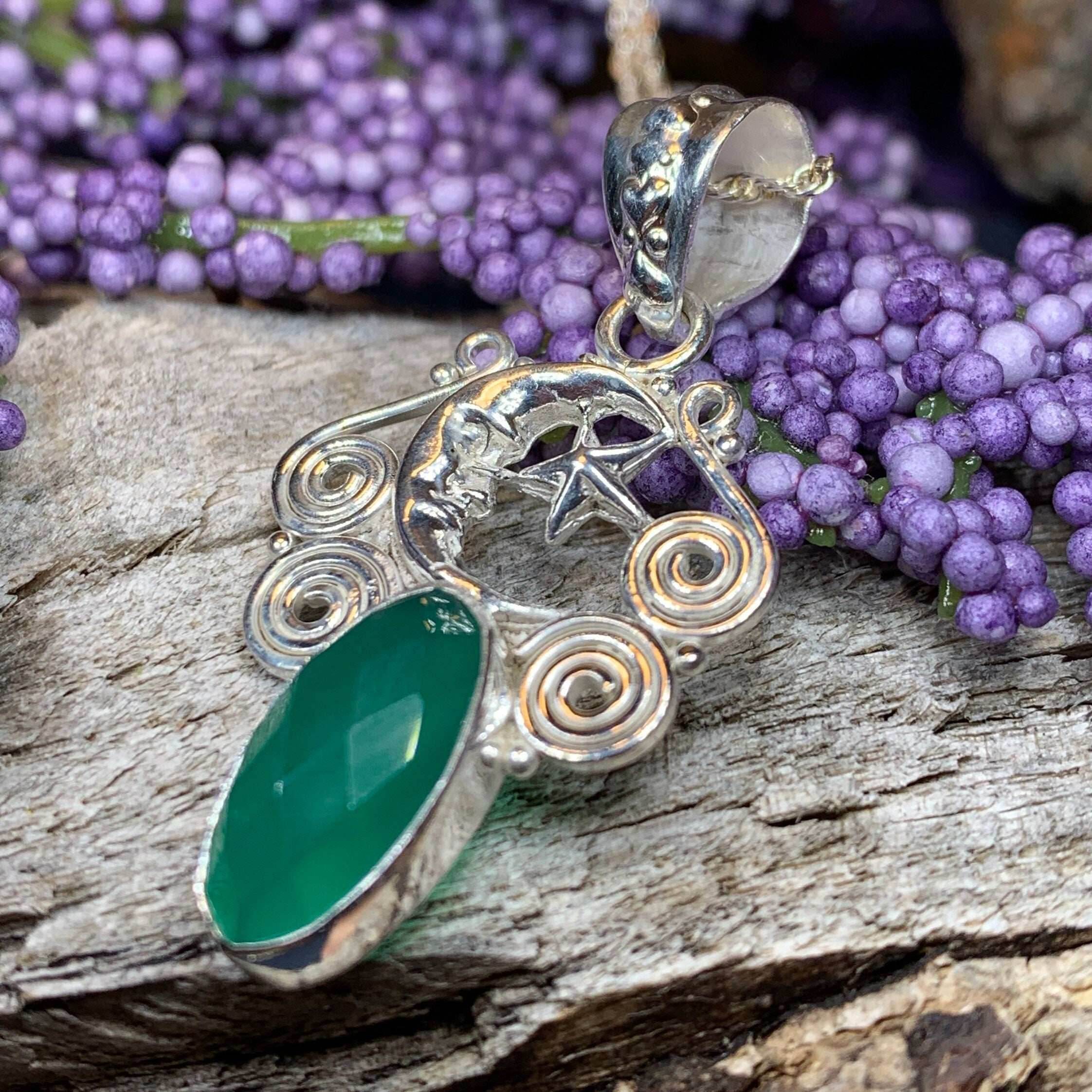 Romantic Moon Necklace - 18 / Green Chalcedony