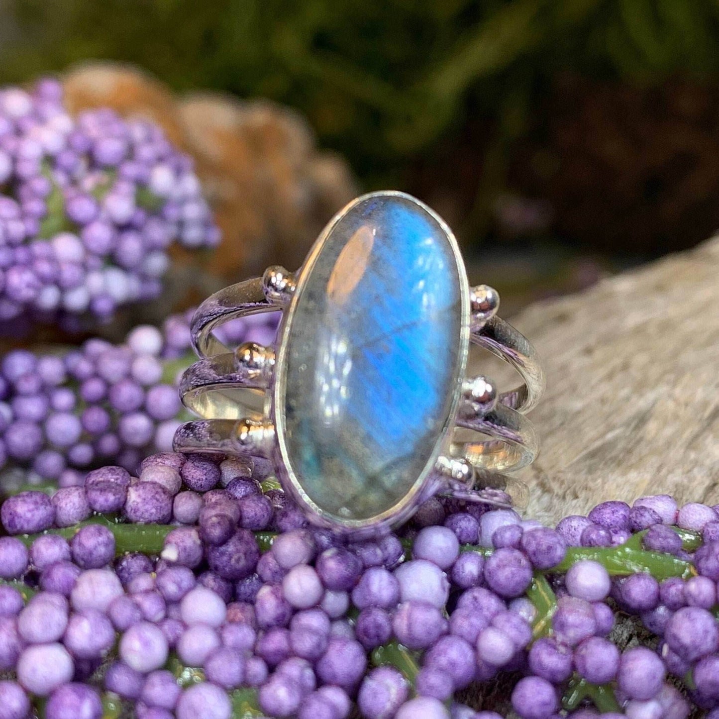 Celtic Mystic Labradorite Ring - 8 / Oval