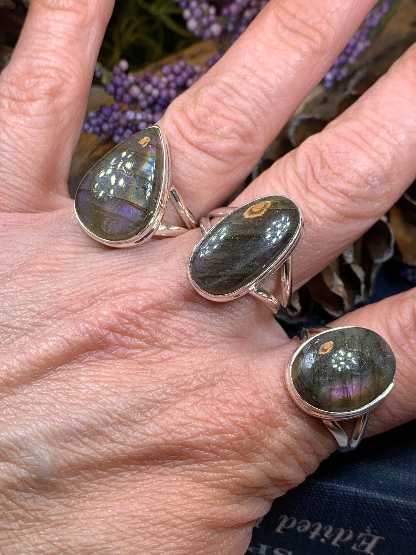 Moonwind Magic Ring - 6 / Oval