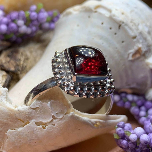 Tudor Princess Ring - 7 / Garnet