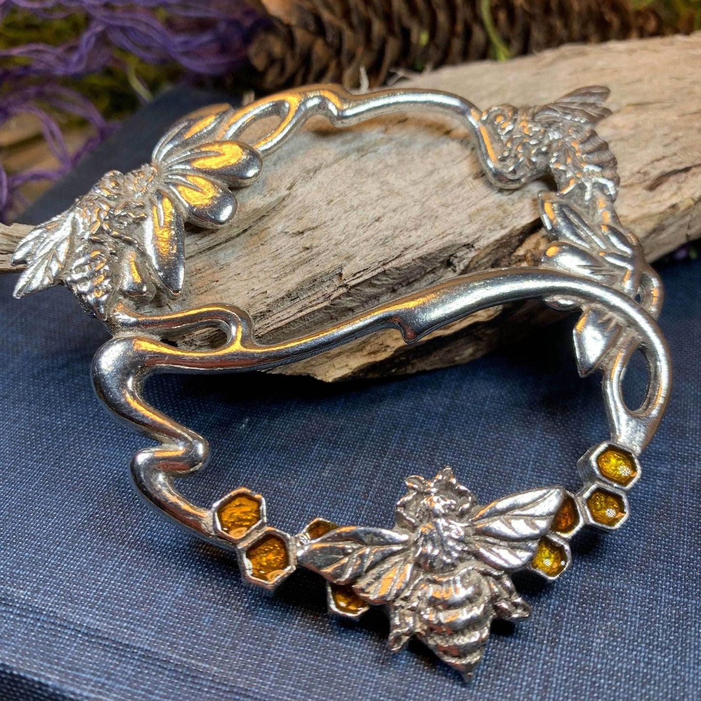 Bee & Honeycomb Scarf Ring - 