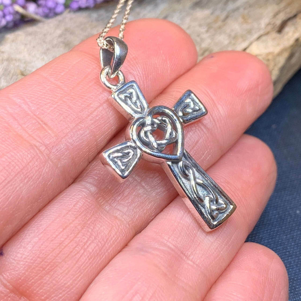 Noble Heart Celtic Cross Necklace - 18