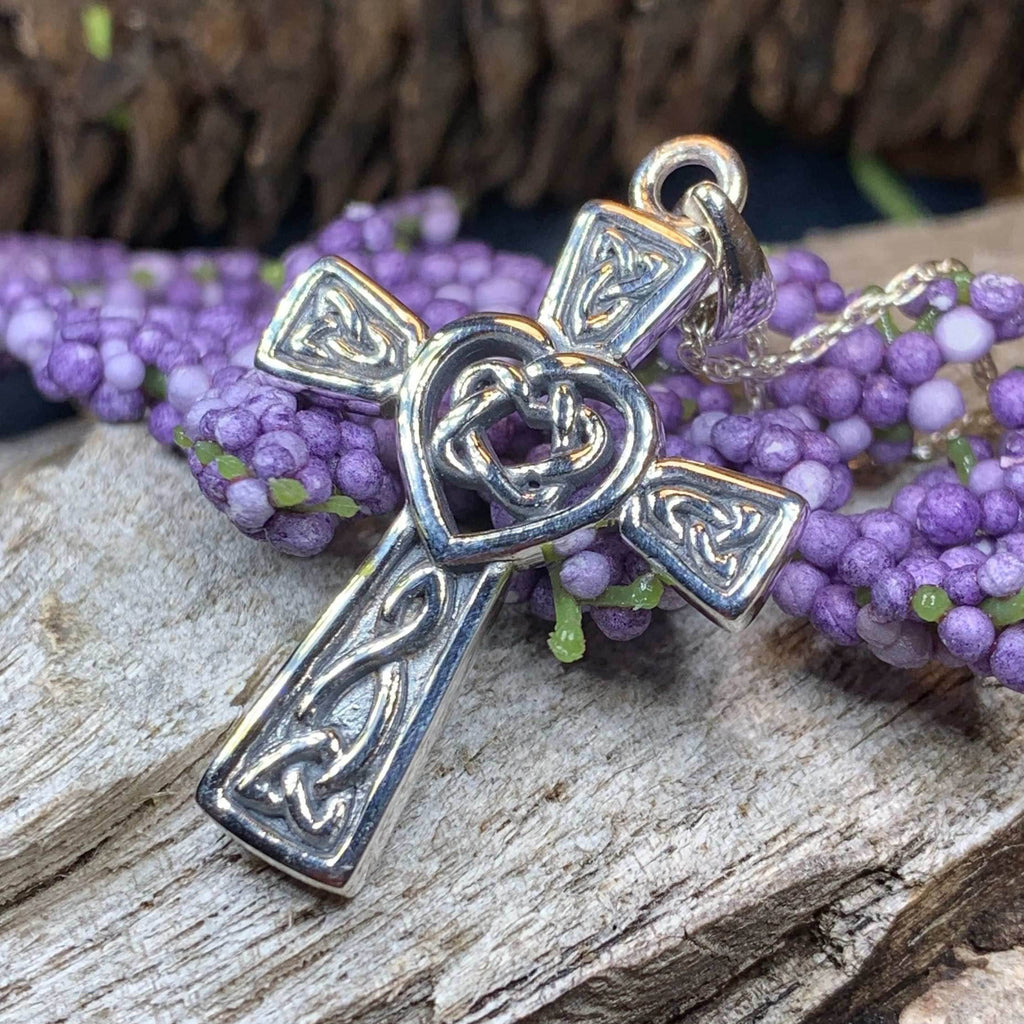 Noble Heart Celtic Cross Necklace - 18