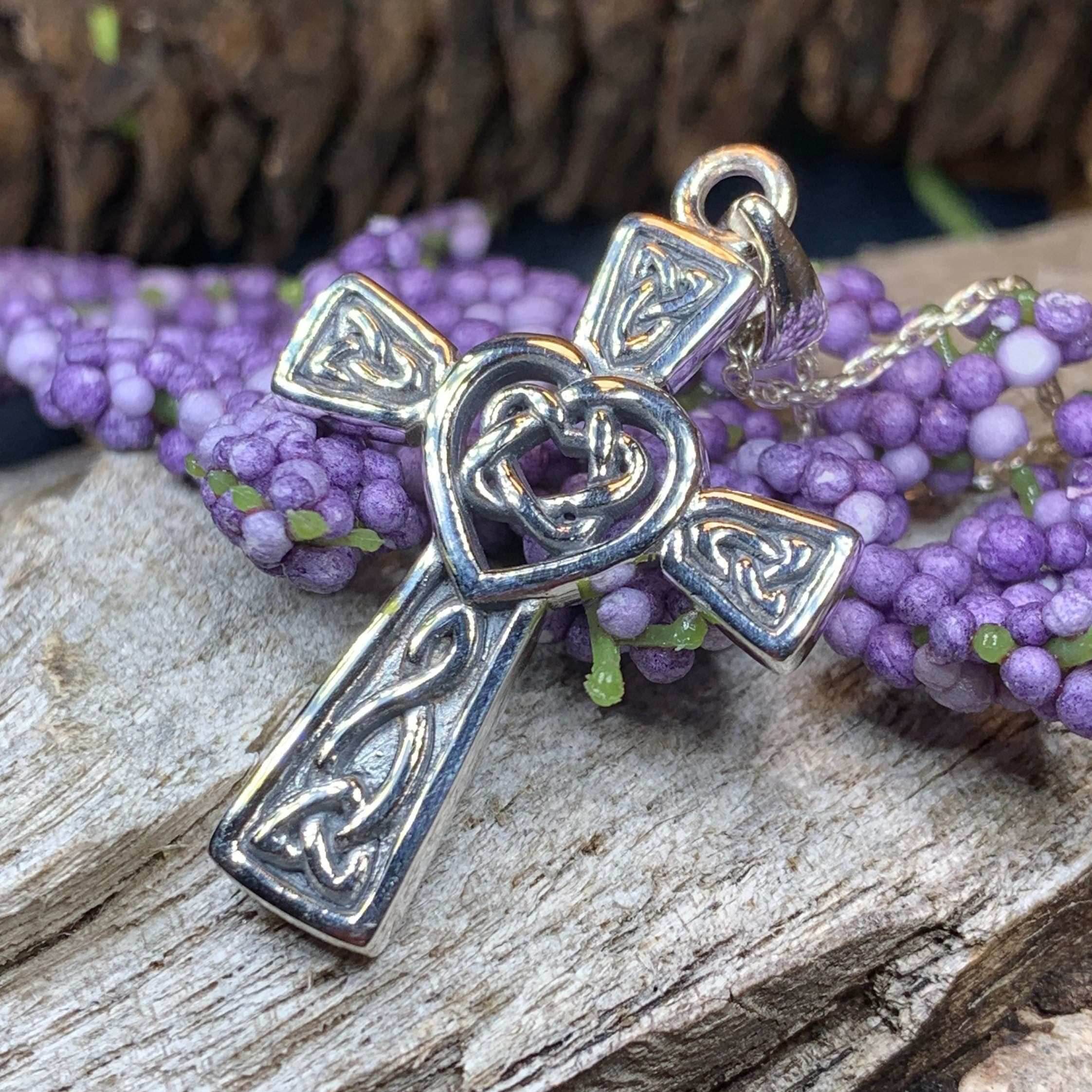 Noble Heart Celtic Cross Necklace - 18