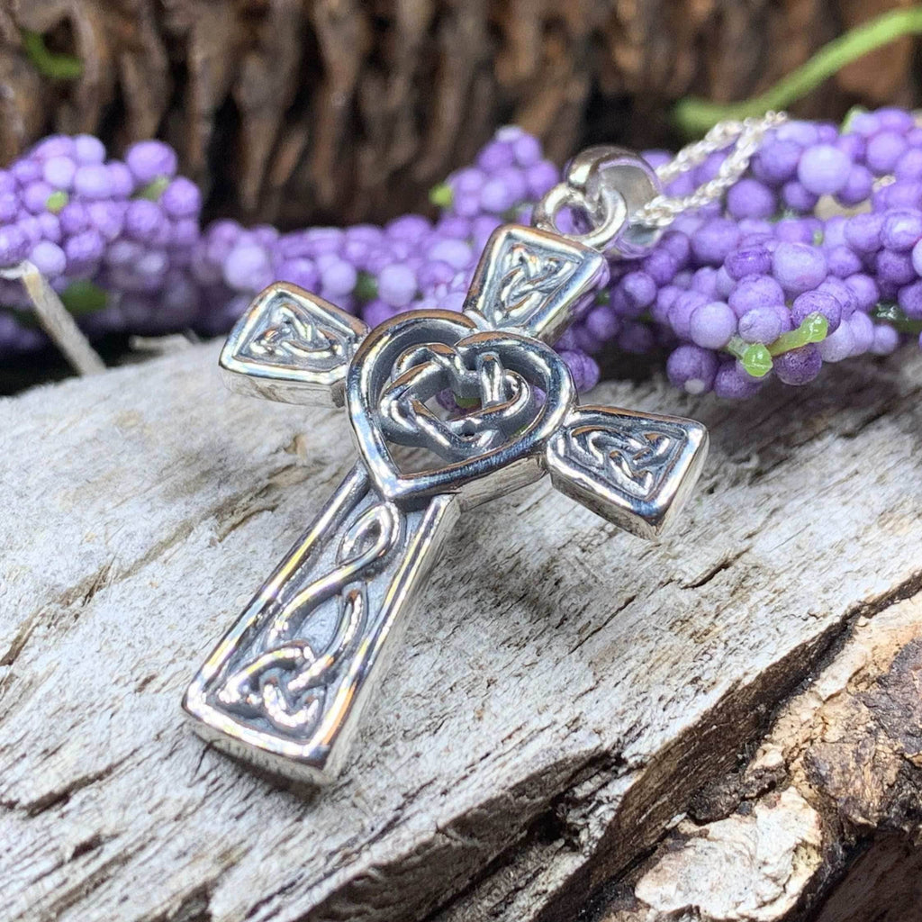 Noble Heart Celtic Cross Necklace - 18