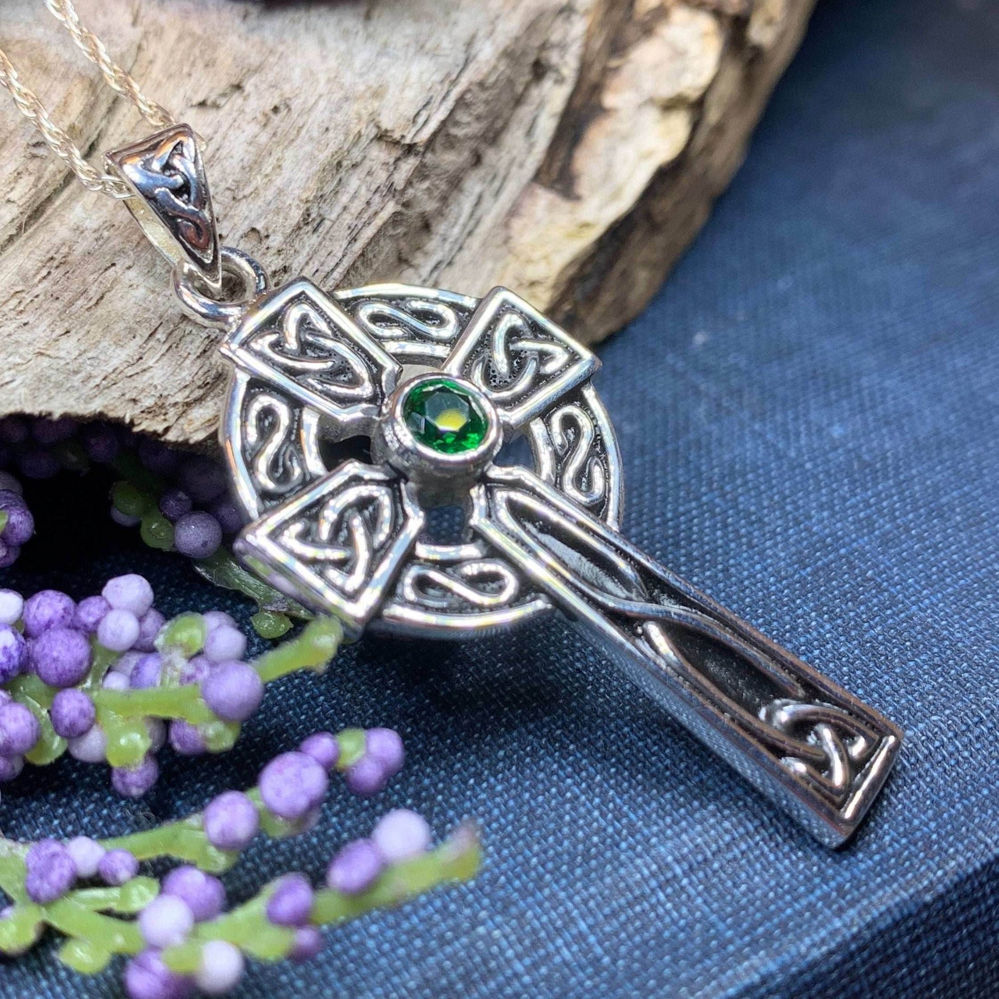Classic Celtic Cross Necklace - 18