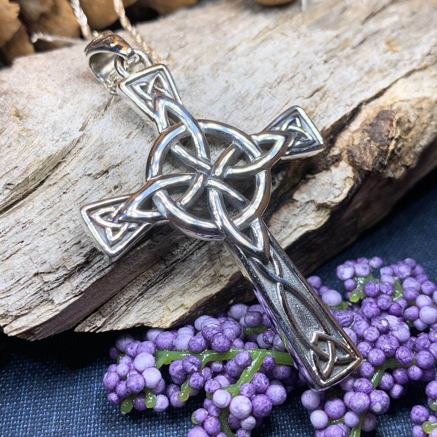 Large Four Corner Knot Celtic Cross Necklace - 18