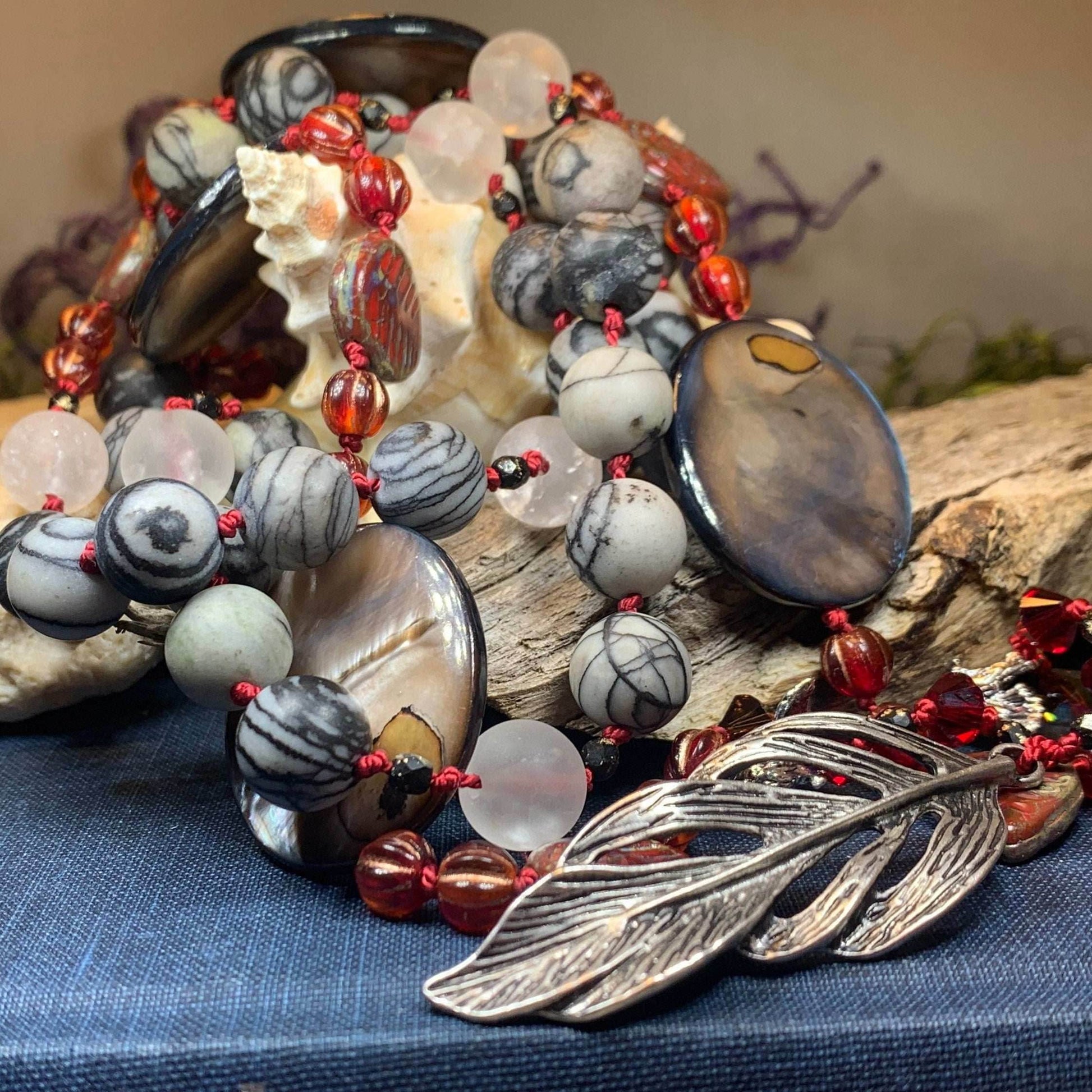 Red Skies Feather Long Necklace - 