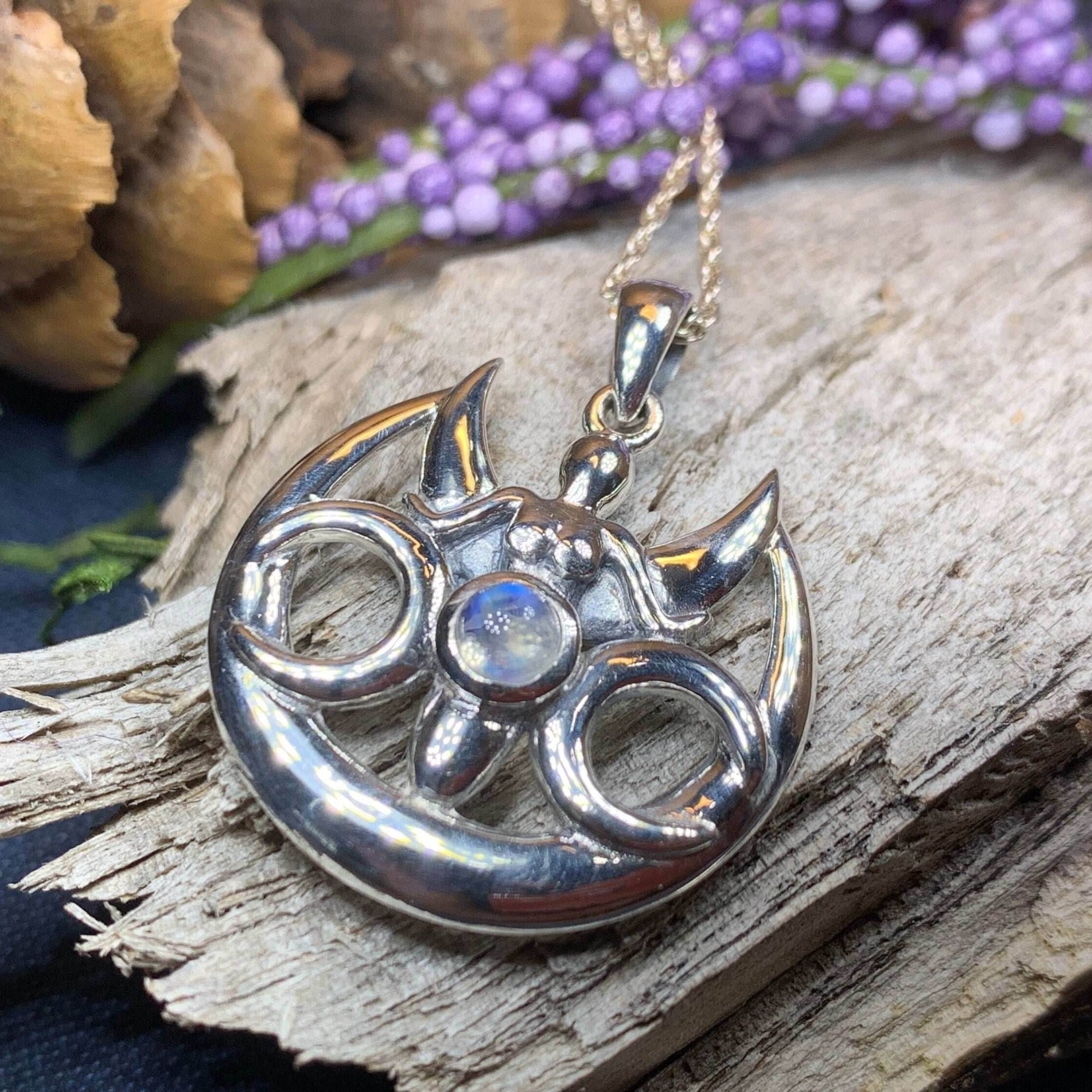 Keilia Triple Moon Goddess Necklace - 18