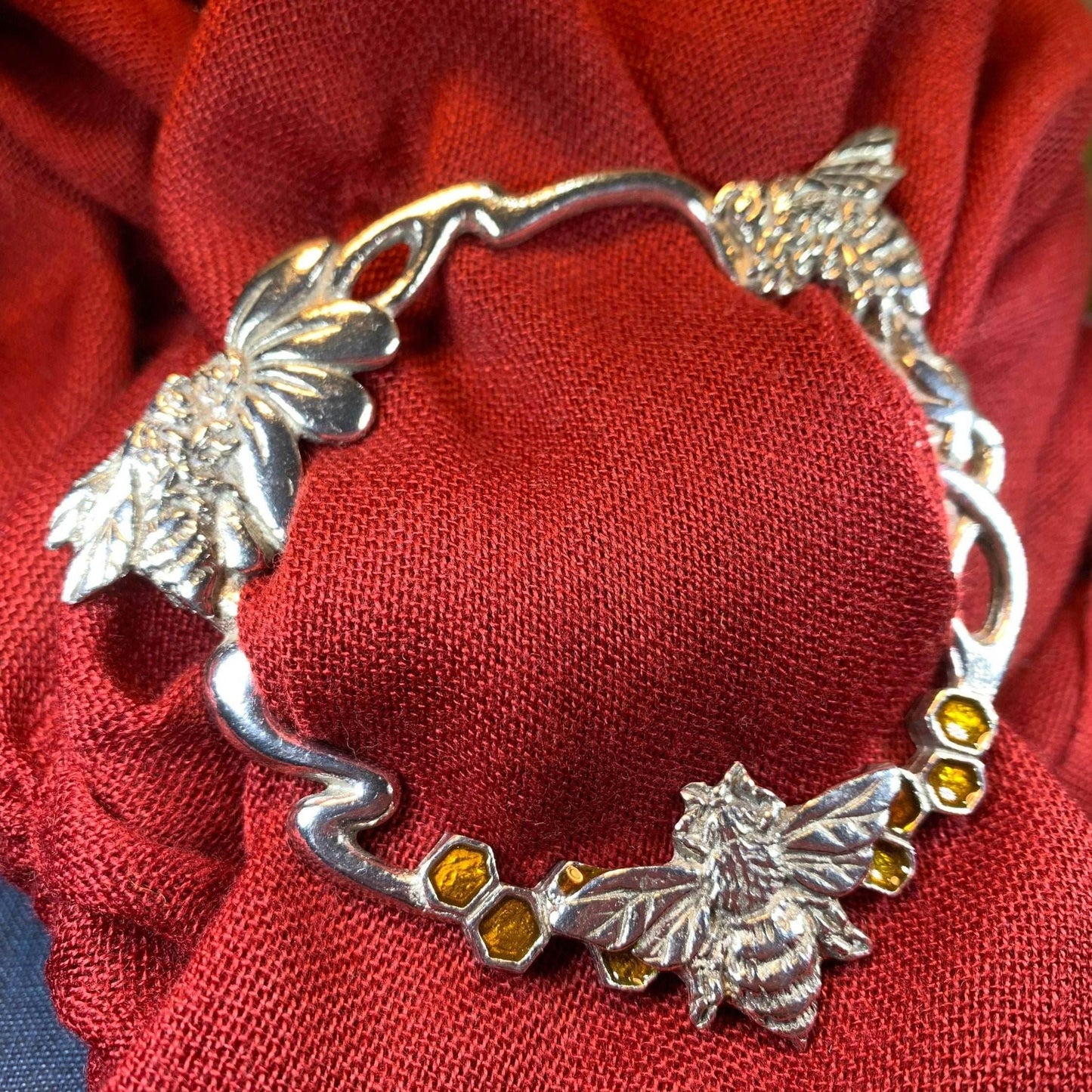 Bee & Honeycomb Scarf Ring - 