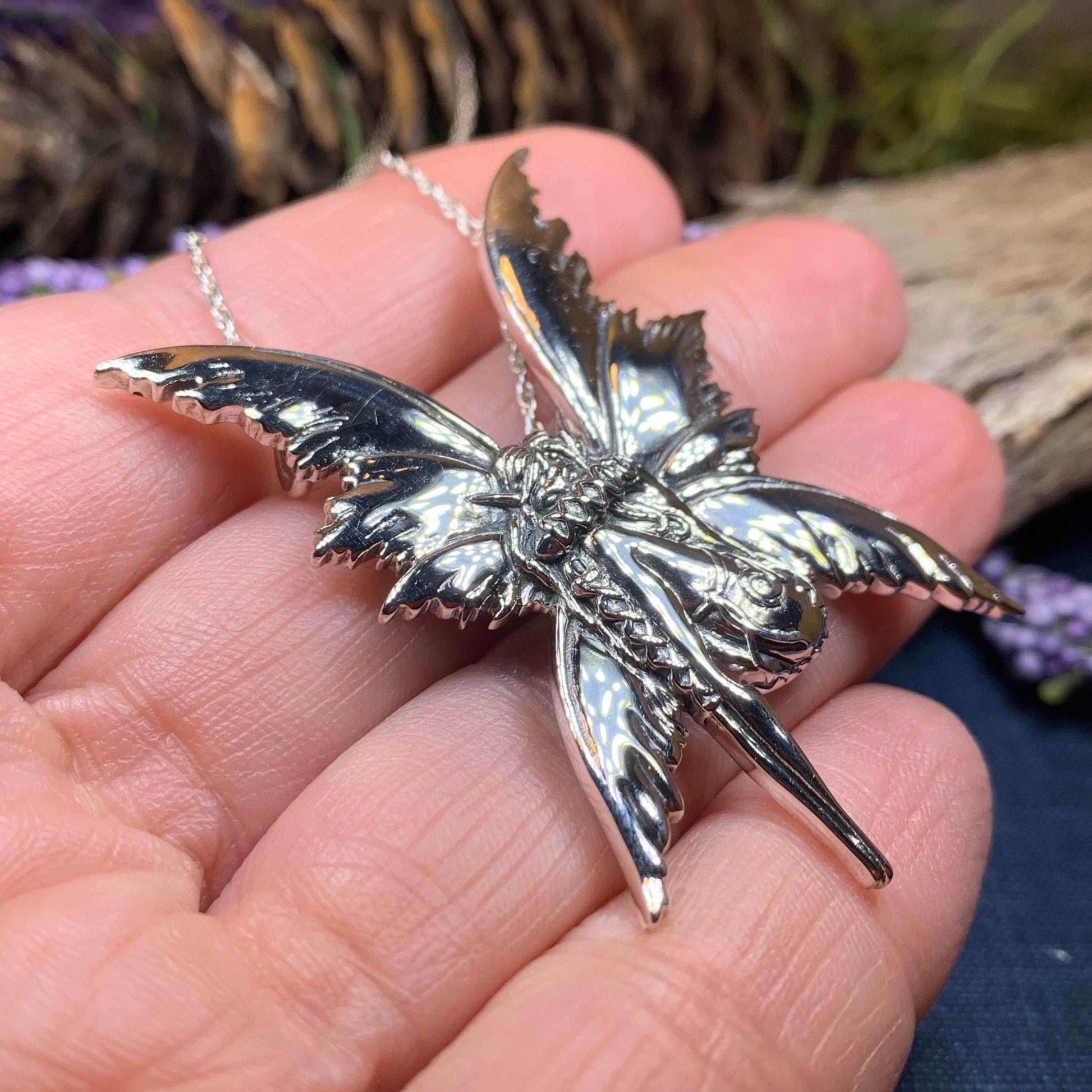 Bashful Fairy Necklace - 18