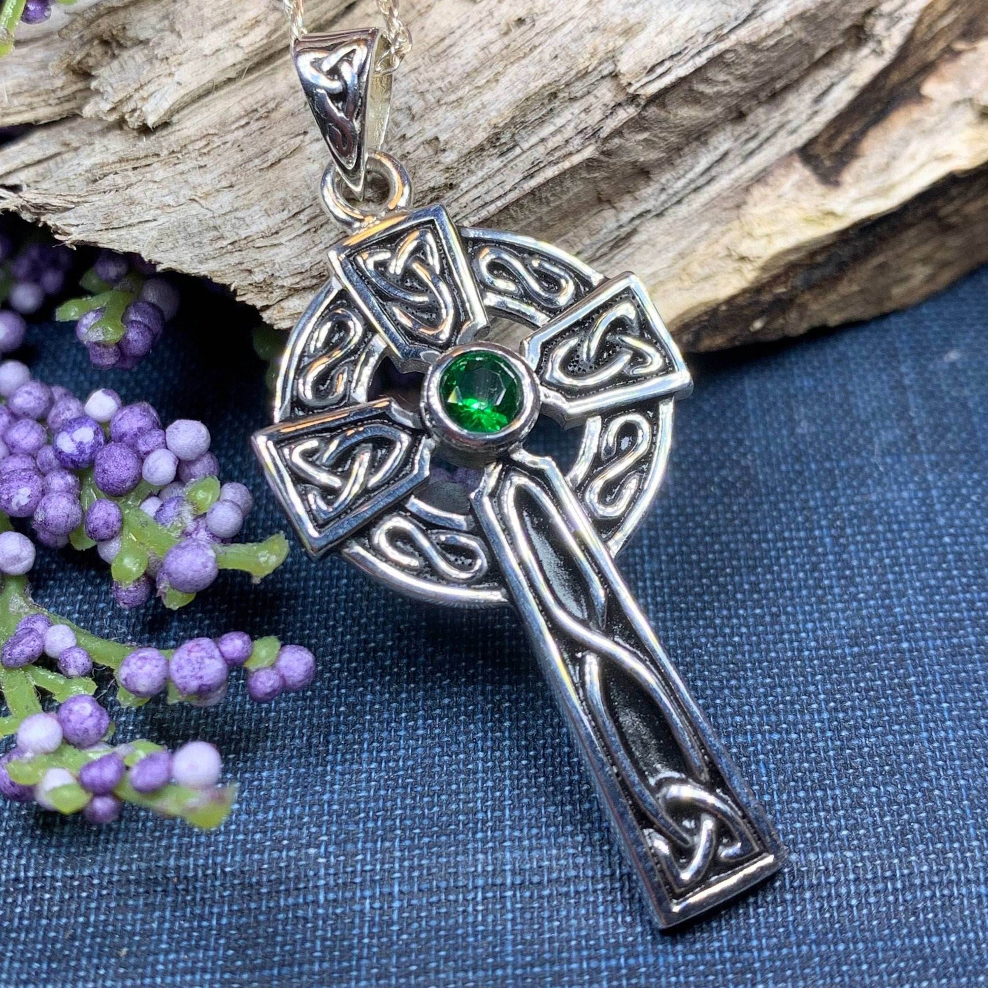 Classic Celtic Cross Necklace - 18
