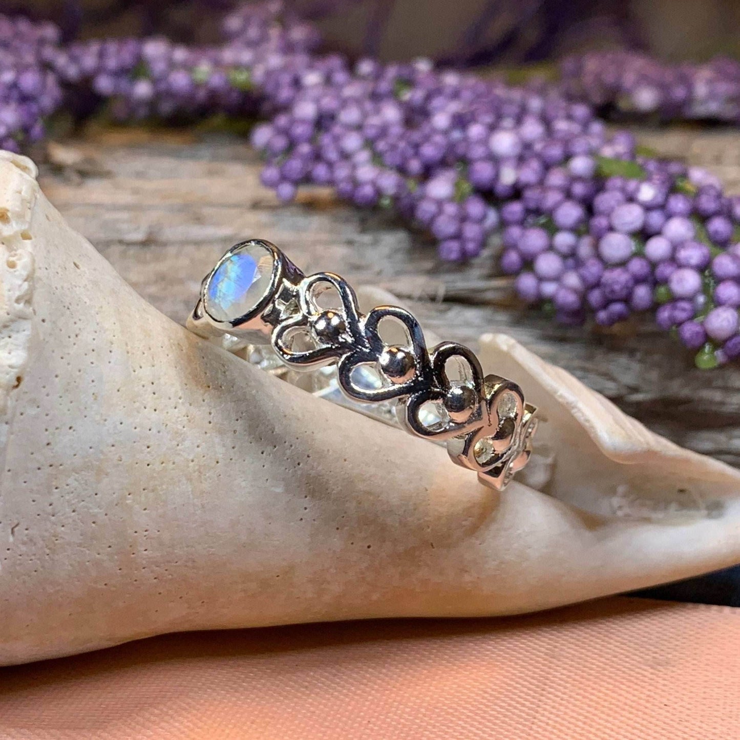 Jarida Celtic Love Knot Ring - 6