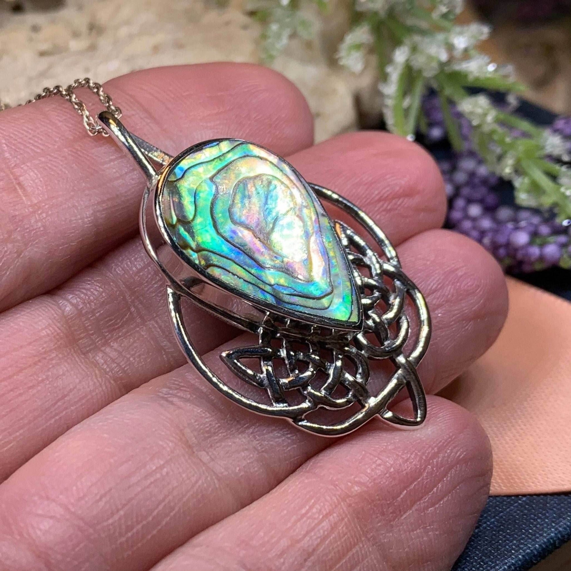 Tobermory Celtic Knot Necklace - Abalone Shell / 18