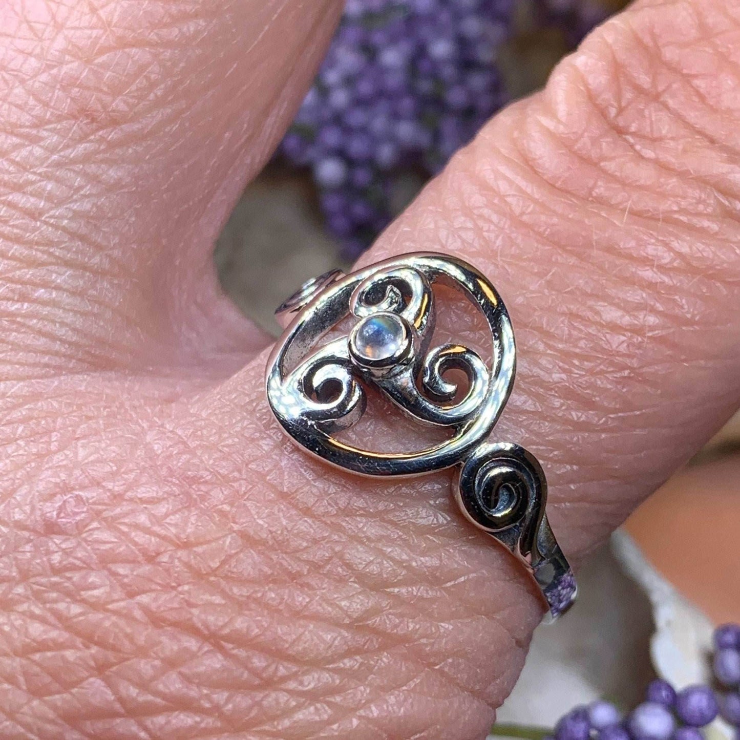 Amrita Celtic Spiral Ring - 5 / Moonstone